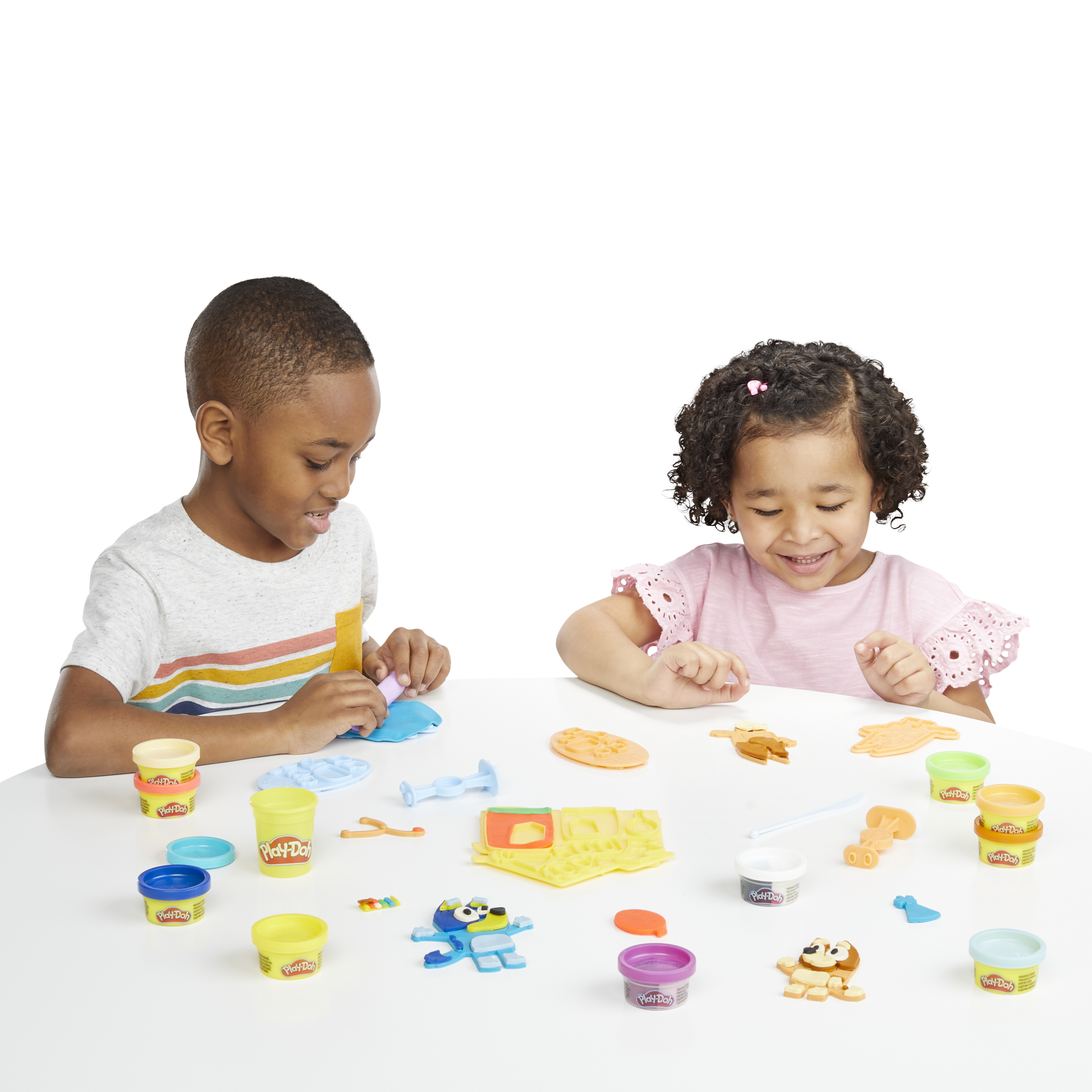 Voir la diapositive 3 : HASBRO Play-Doh Bluey se déguise, Pâte à modeler, inclus 11 pots