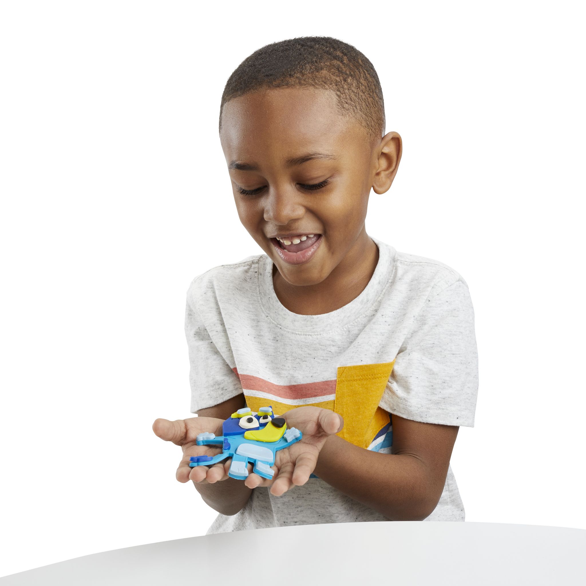 Voir la diapositive 8 : HASBRO Play-Doh Bluey se déguise, Pâte à modeler, inclus 11 pots
