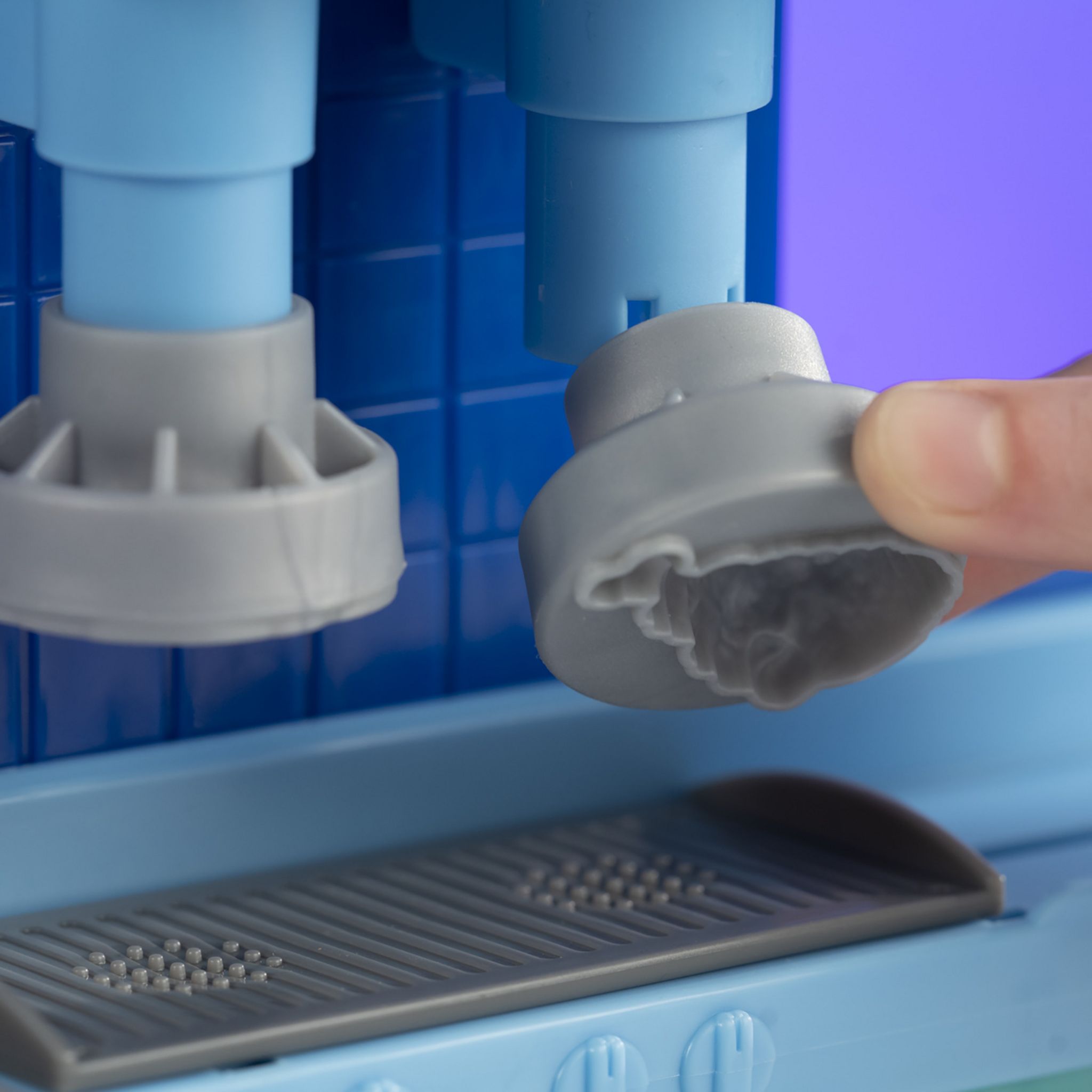 Voir la diapositive 17 : HASBRO Pâte à modeler Le ptit resto