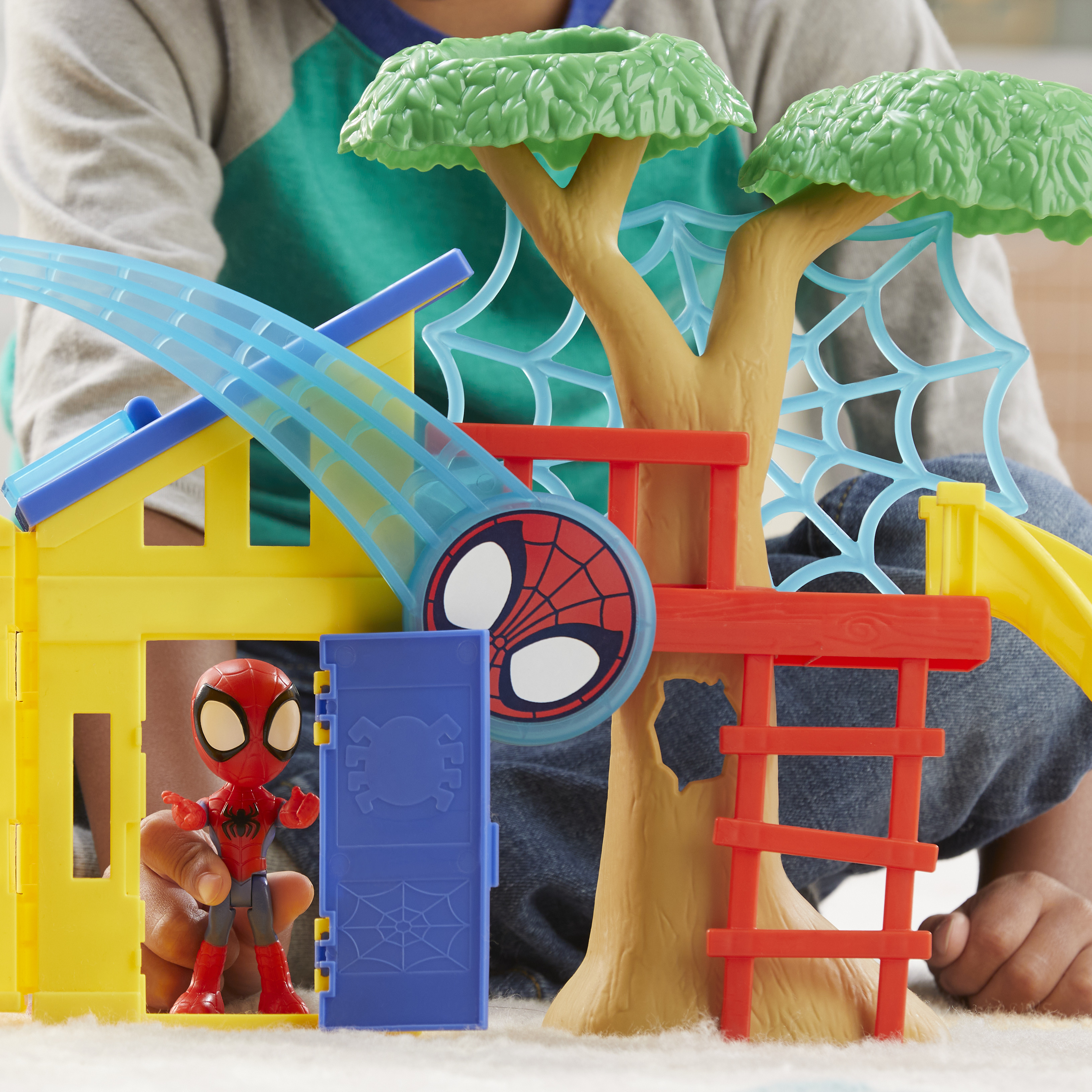 Voir la diapositive 14 : HASBRO Aire de Jeux Spidey