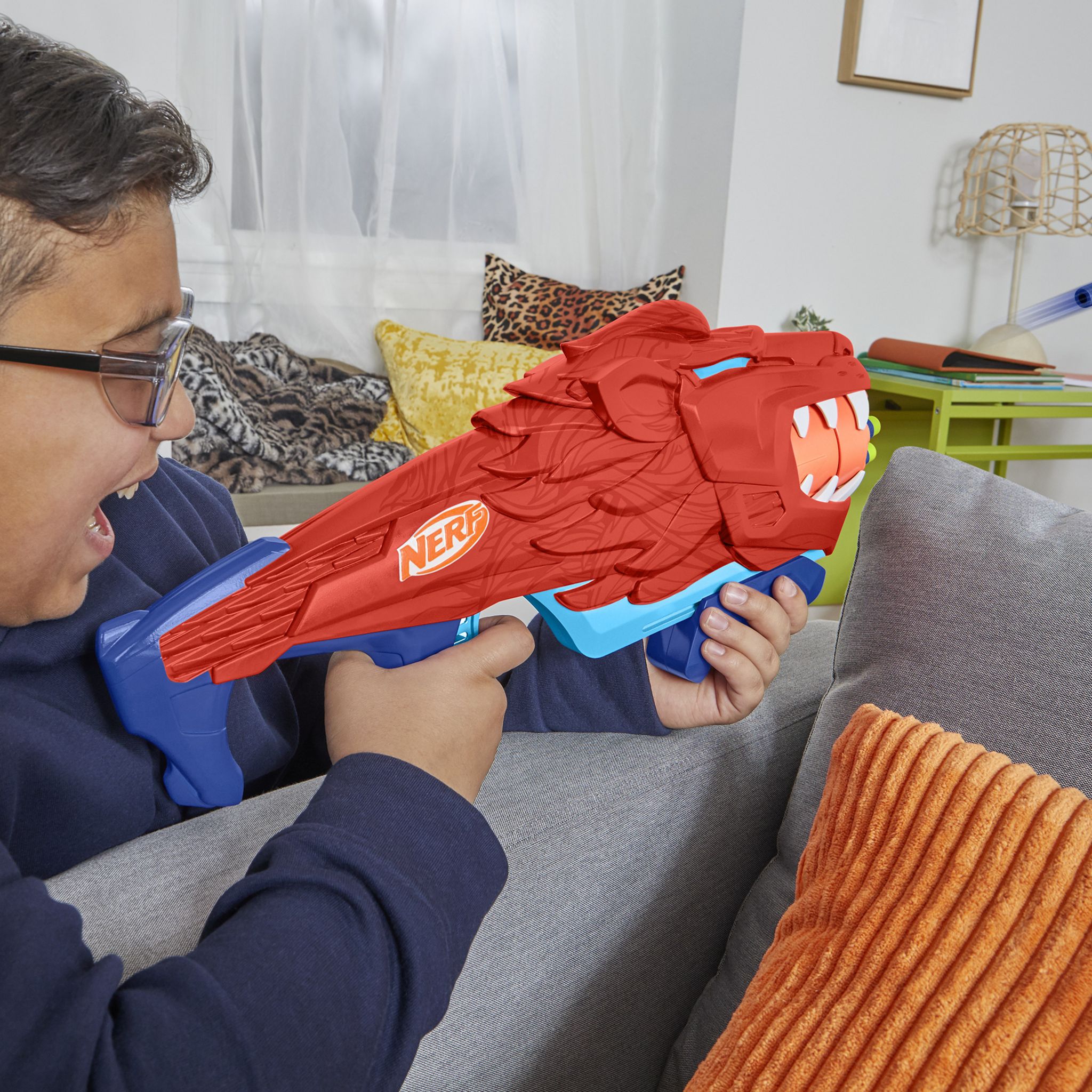 Voir la diapositive 12 : HASBRO Nerf Lion Fury