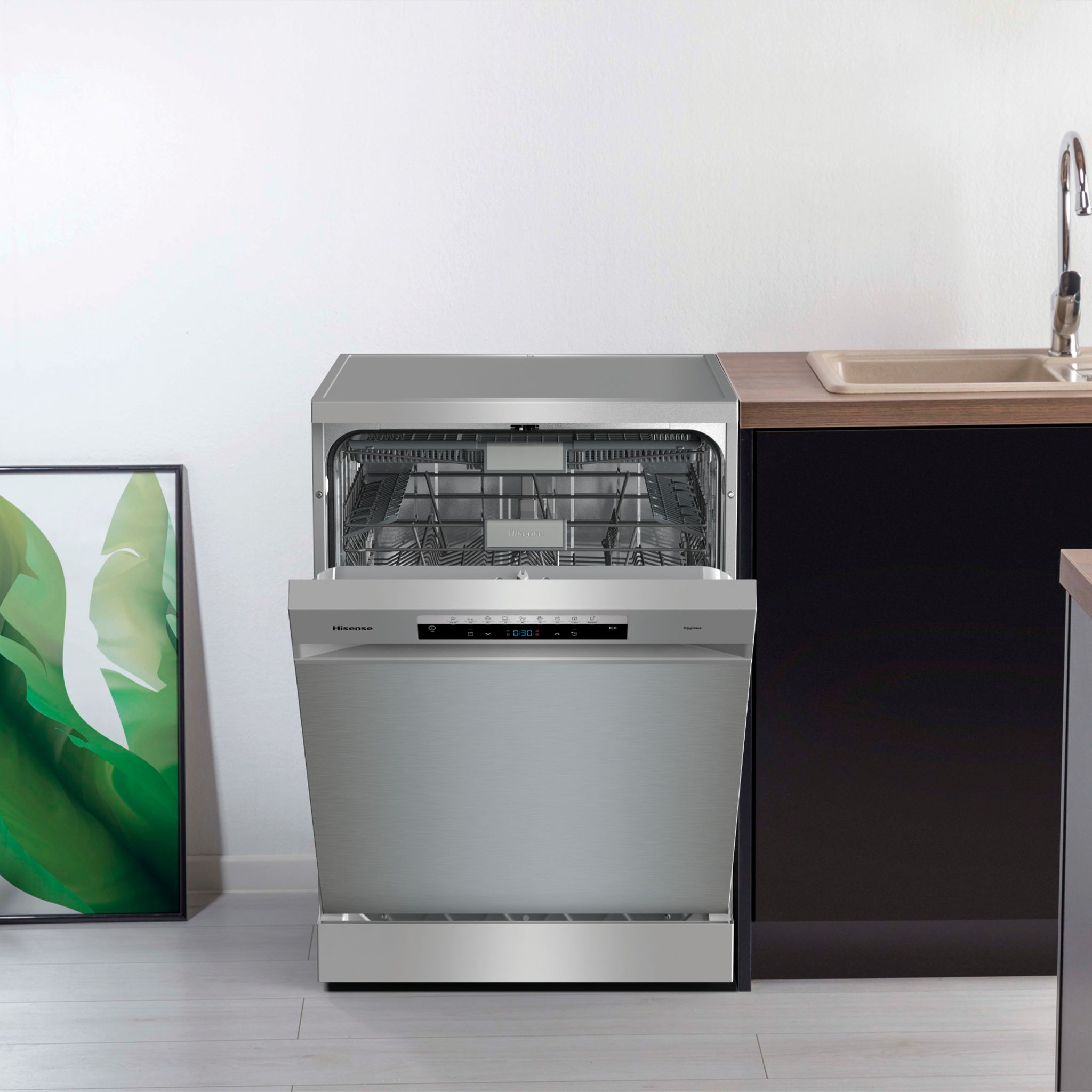 Voir la diapositive 9 : HISENSE Lave vaisselle pose libre HS693C60XAD, 16 couverts, 60 cm, 42 dB, C