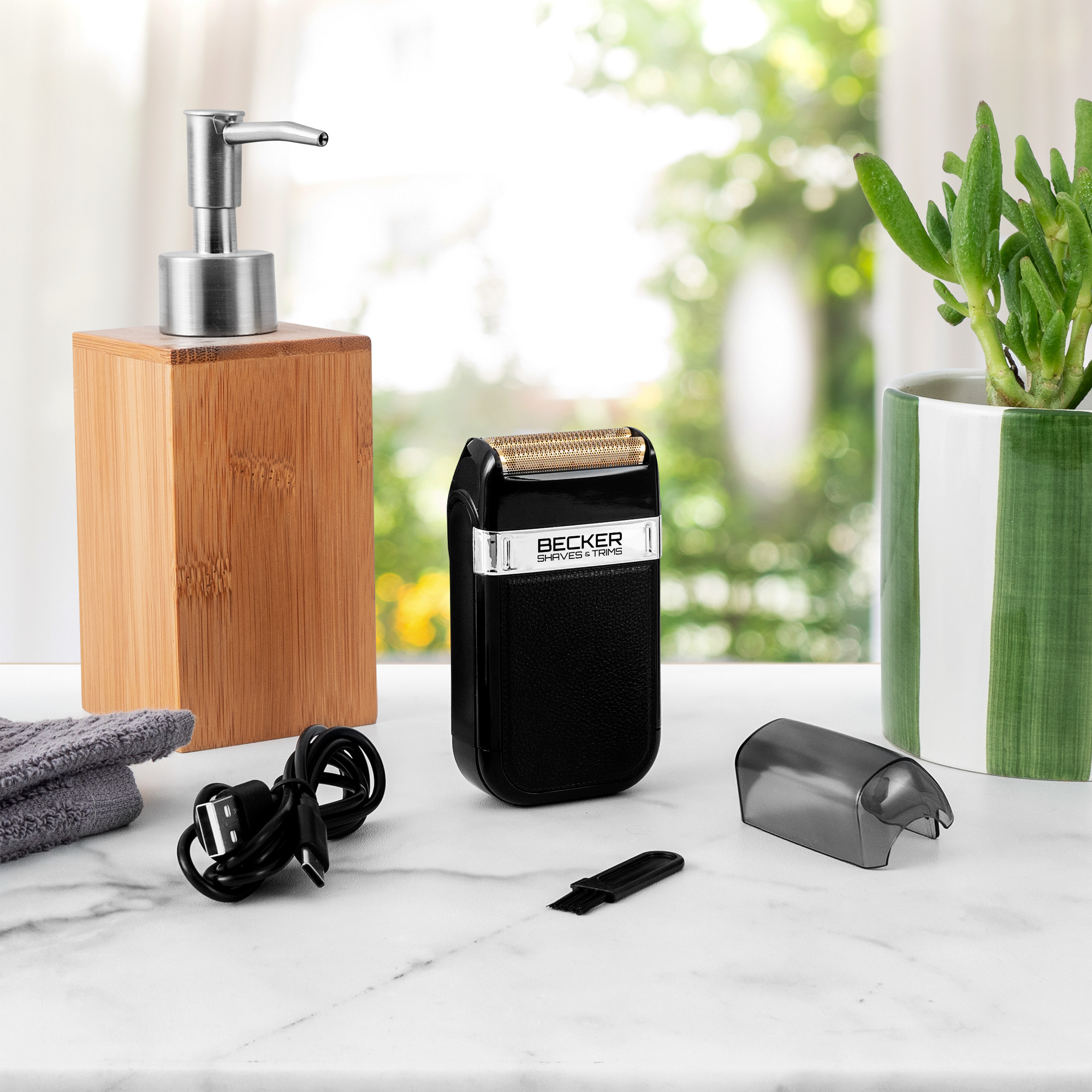 Voir la diapositive 2 : BECKER SHAVES & TRIMS Rasoir sans fil SHAVEX - Noir