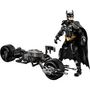 Voir la diapositive 2 : LEGO DC Comics 76273 -  Batman La figurine de Batman à construire et la moto Bat-Pod