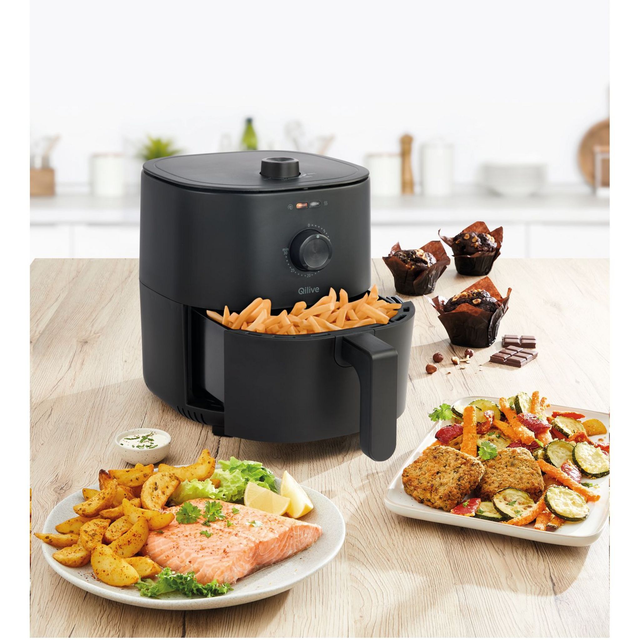 Voir la diapositive 2 : QILIVE Friteuse électrique sans huile à air chaud Q.5667 - Noir