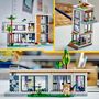 Voir la diapositive 6 : LEGO Creator 51153 - Maison moderne 3-en-1- À Transformer en Immeuble Urbain de 3 Étages ou en Chalet Dans la Forêt - Jeu de Construction