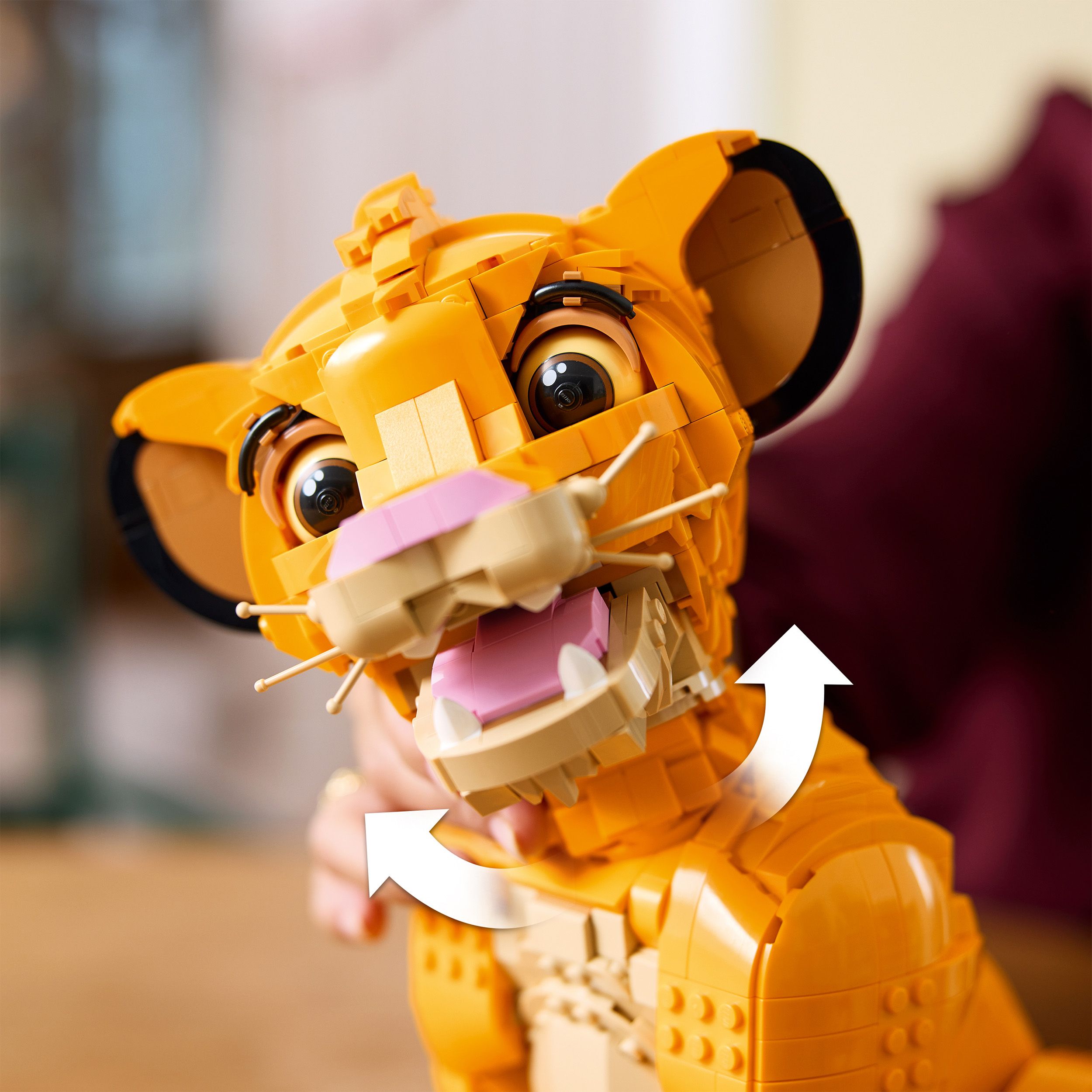 Voir la diapositive 4 : LEGO LEGO ǀ Disney Classic 43247 Simba, le jeune Roi Lion - Figurine d’animal collector