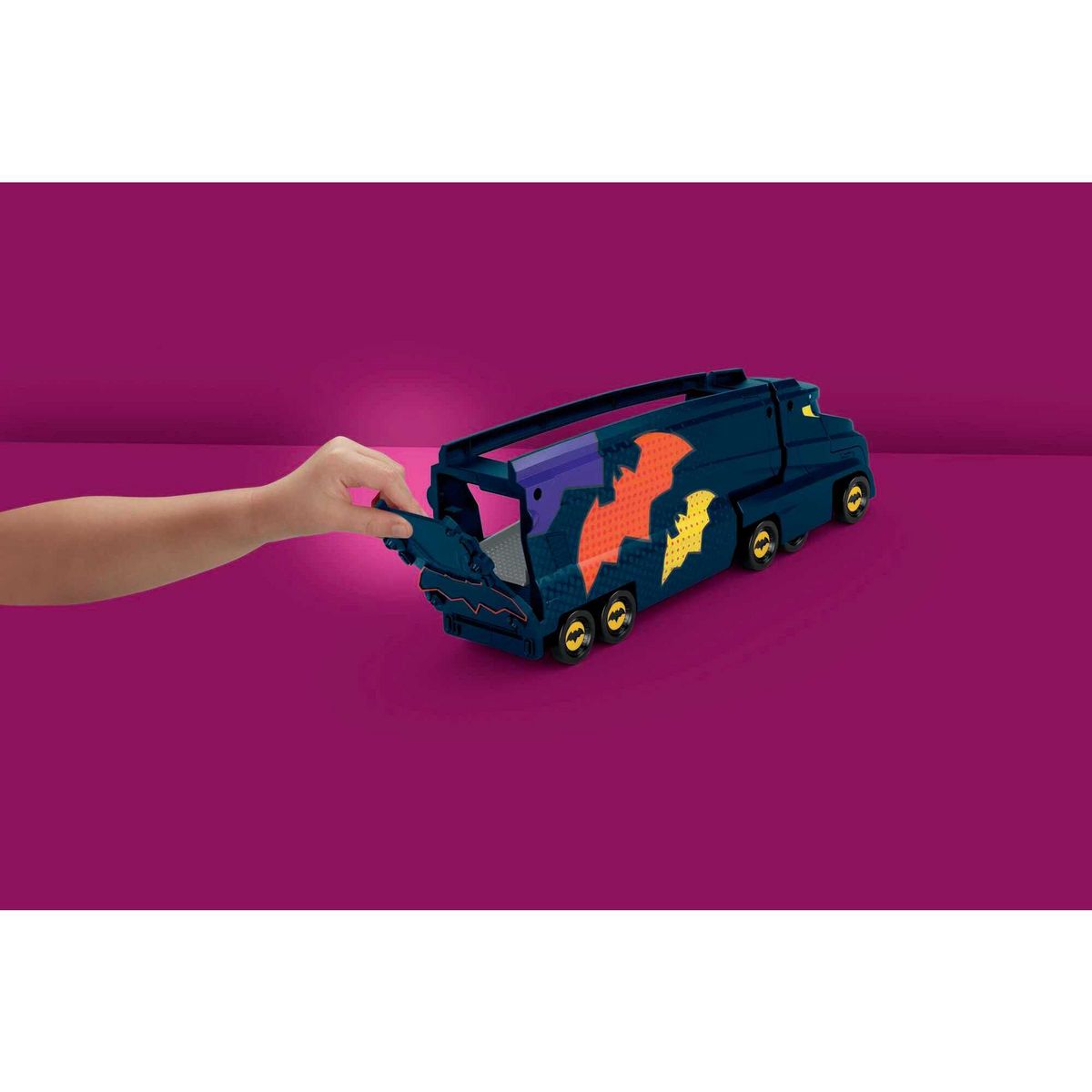 MATTEL Bat camion contenant 7 voitures Fisher Price