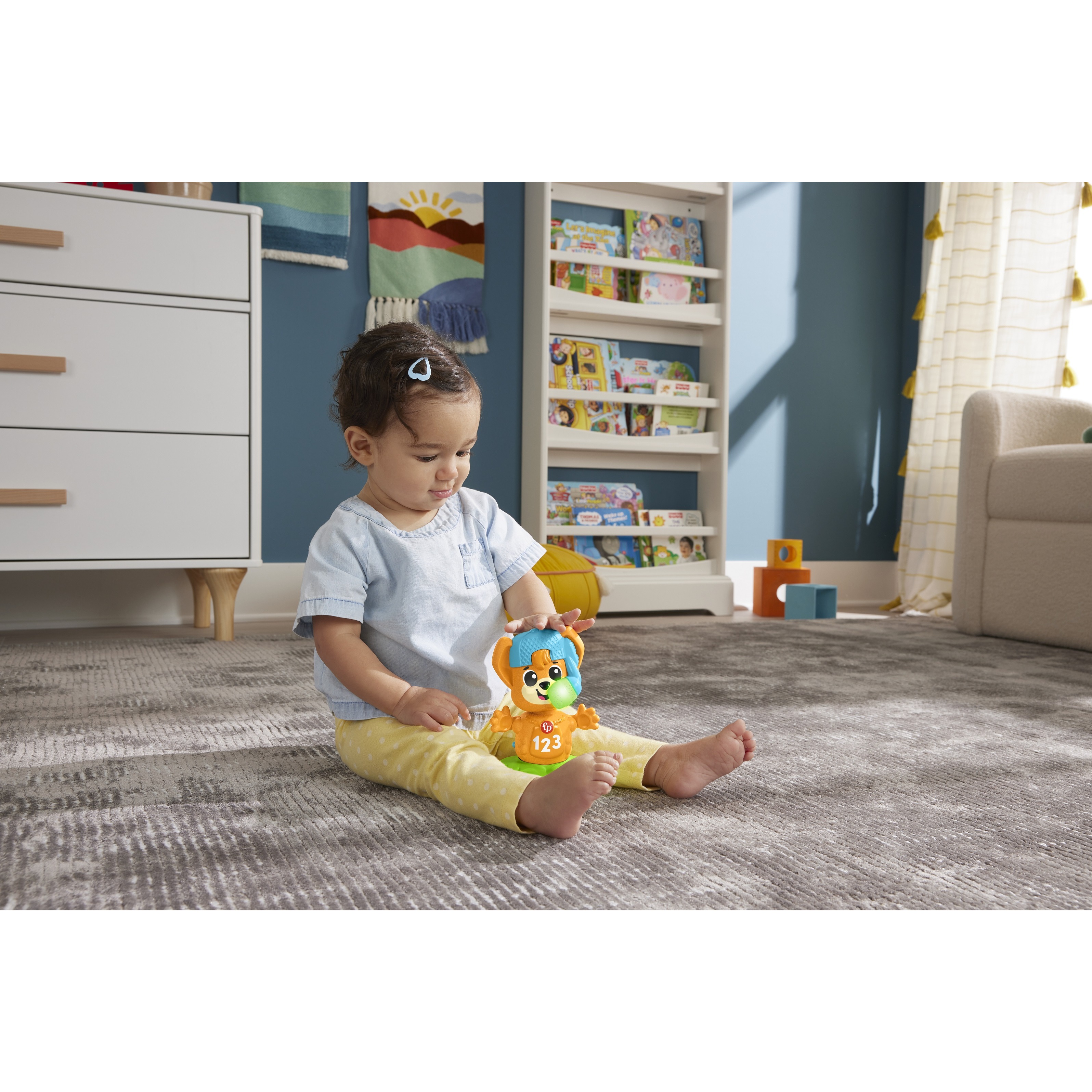 Voir la diapositive 6 : MATTEL Ma petite chanteuse Clara Sync Squad Fisher Price