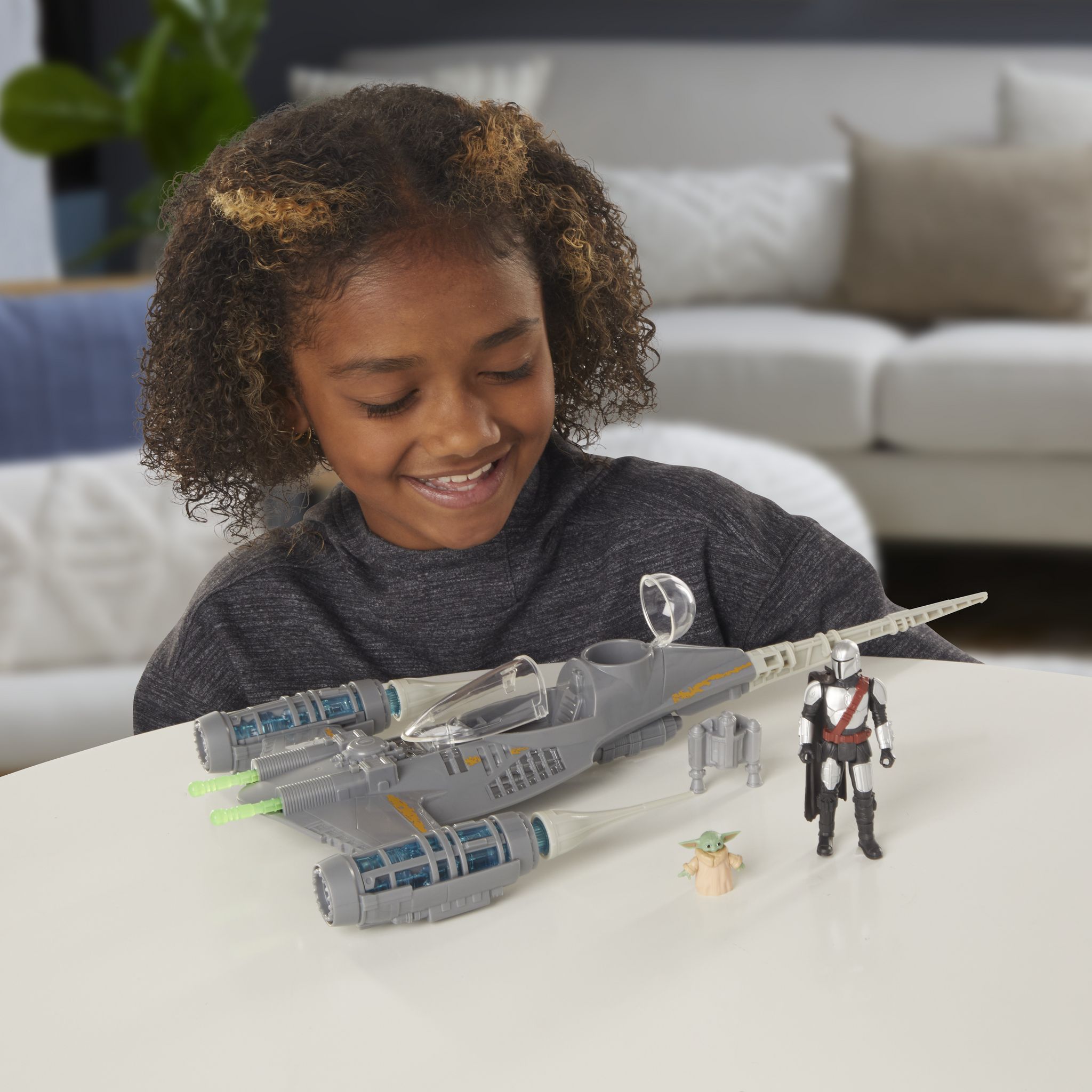 Voir la diapositive 5 : HASBRO Vaisseau Mandalorian n-1 Starfighter Star Wars