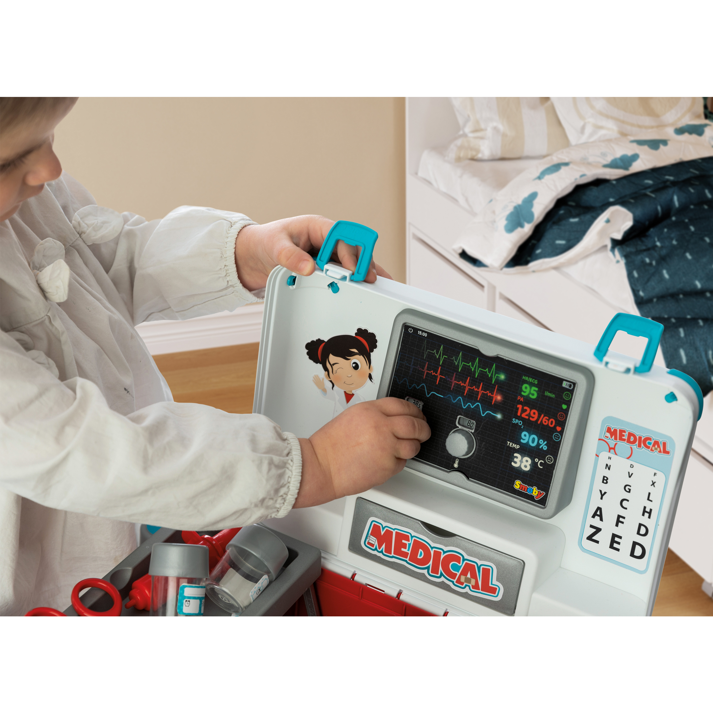 Voir la diapositive 5 : SMOBY Malette médicale