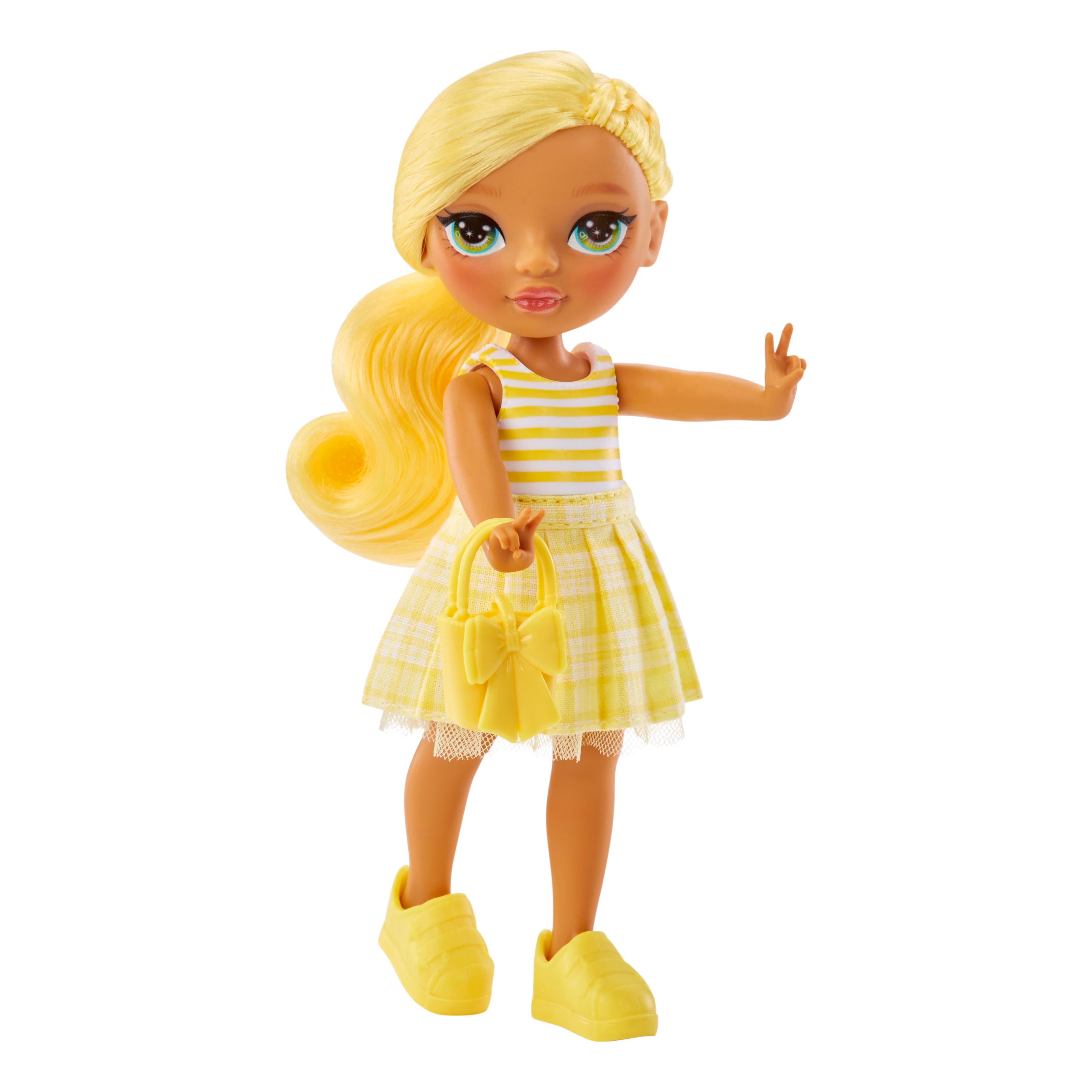Voir la diapositive 8 : MGA Poupée Rainbow High Littles Doll