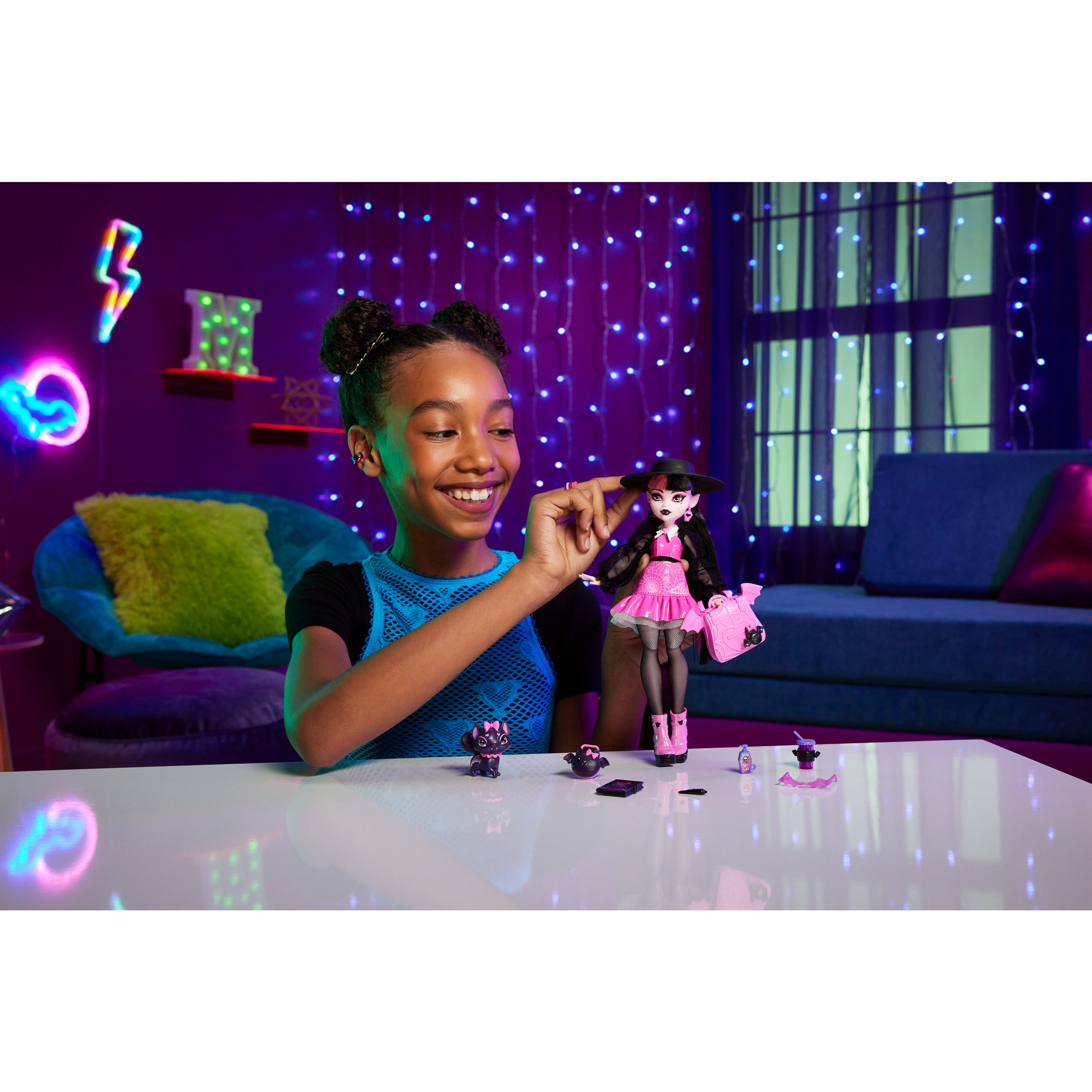 Voir la diapositive 6 : MATTEL Poupée Monster High Draculaura