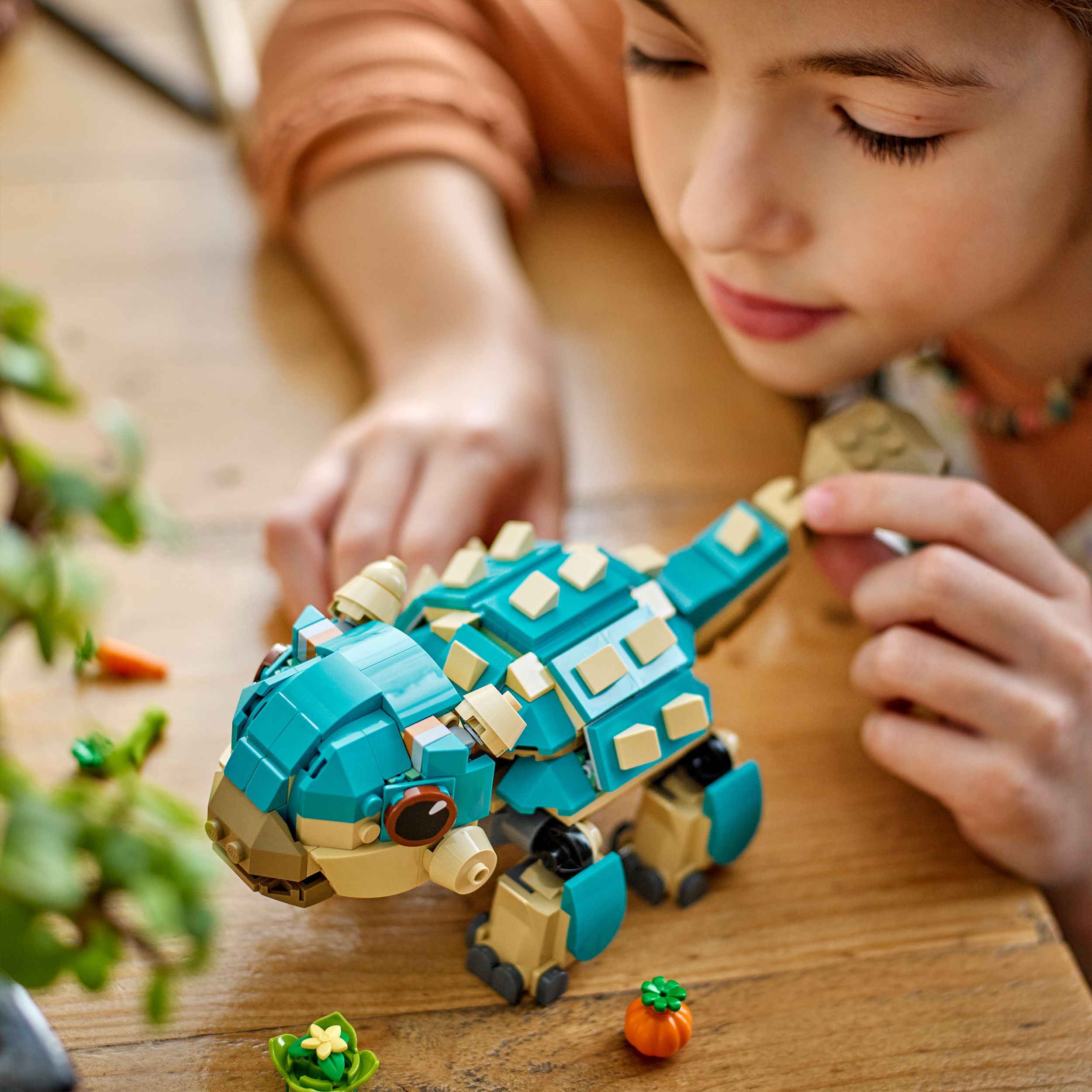 Voir la diapositive 6 : LEGO Jurassic World 76962 - Bébé Bumpy, l'ankylosaure