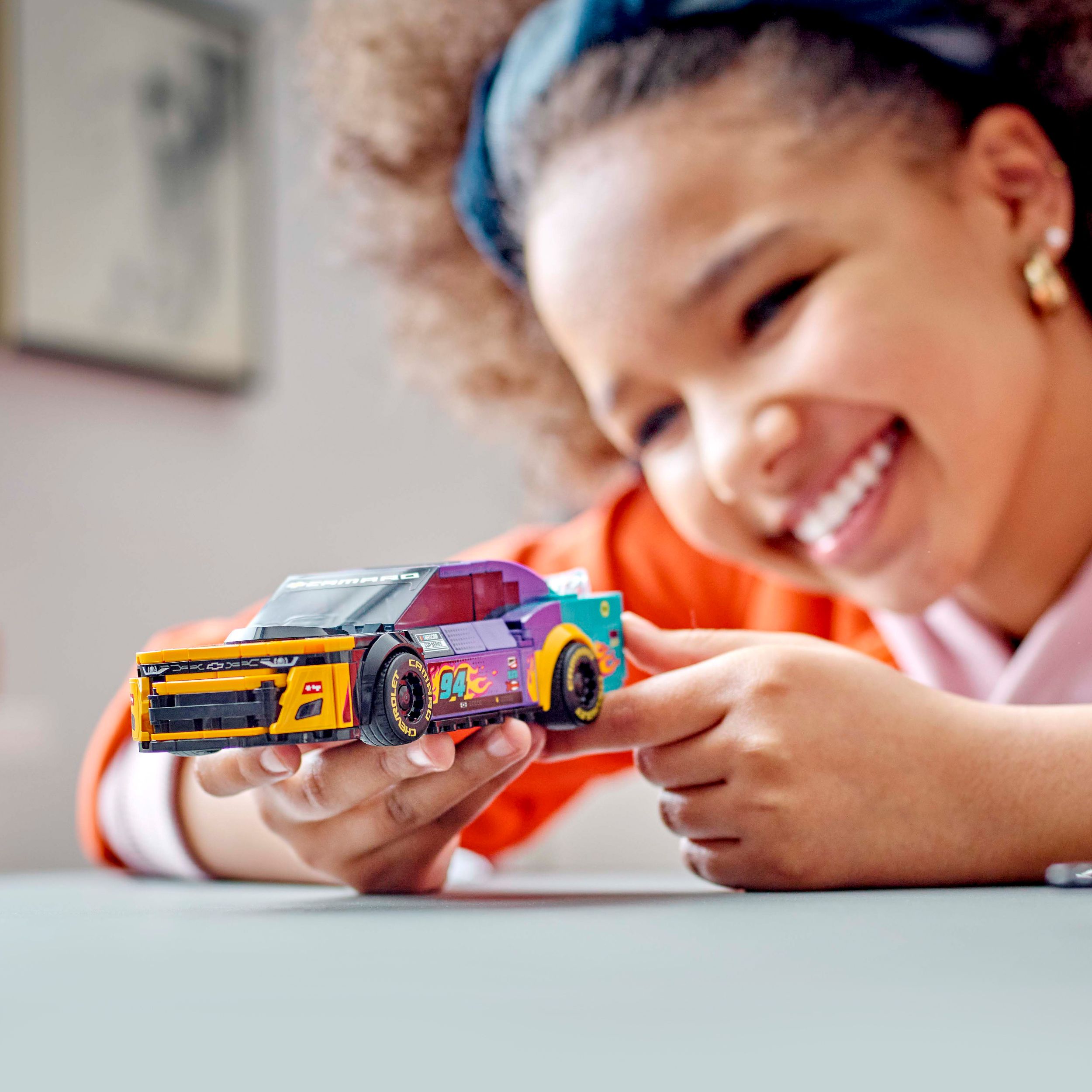 Voir la diapositive 7 : LEGO Speed Champions 76935 - NASCAR Next Gen Chevrolet Camaro ZL1