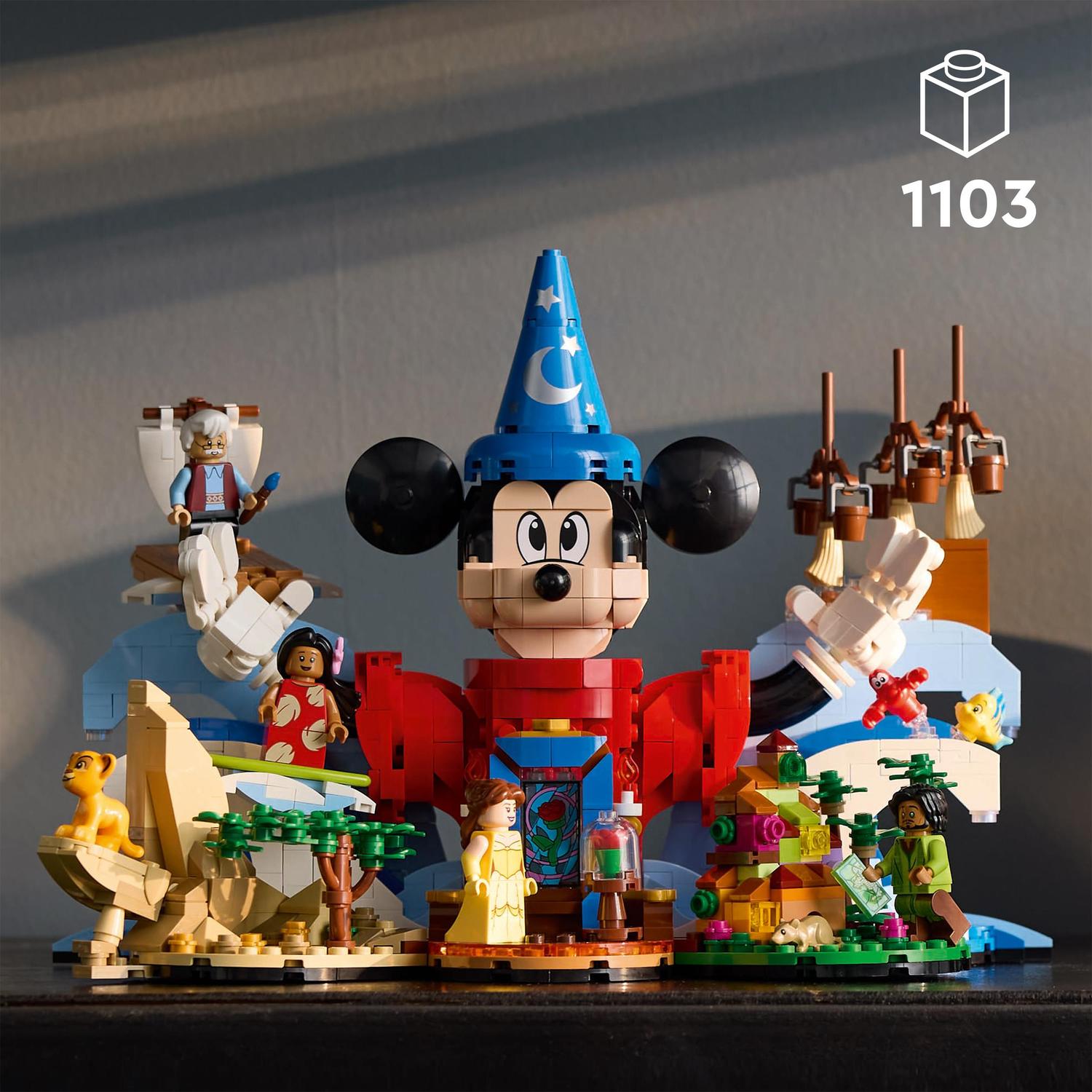 Voir la diapositive 3 : LEGO Ideas 21352 La Magie Disney - Idée Cadeau Femme ou Homme avec Personnages Culte