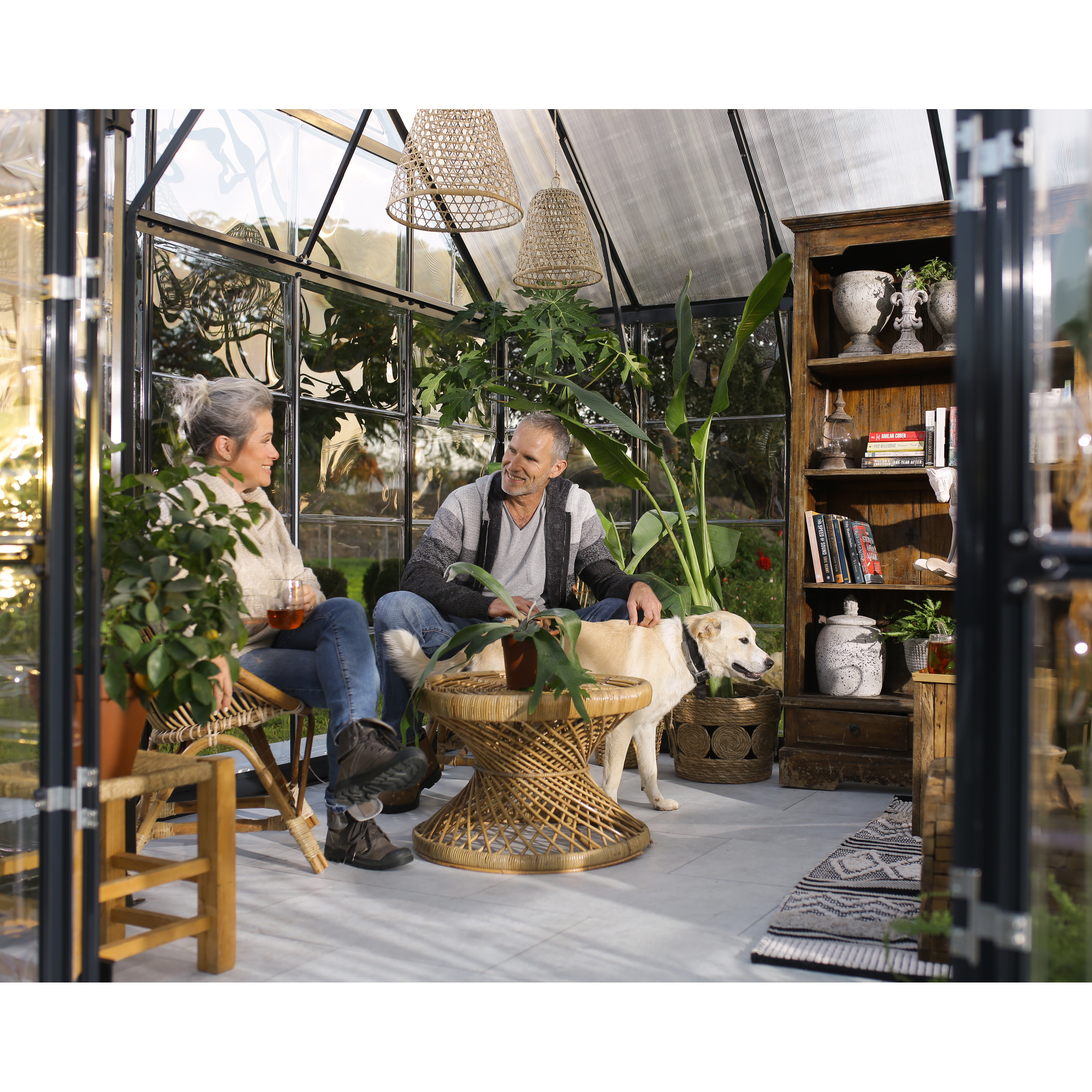 Voir la diapositive 3 : PALRAM Chalet-serre de jardin gris 11,1m² - VICTORY ORANGERIE