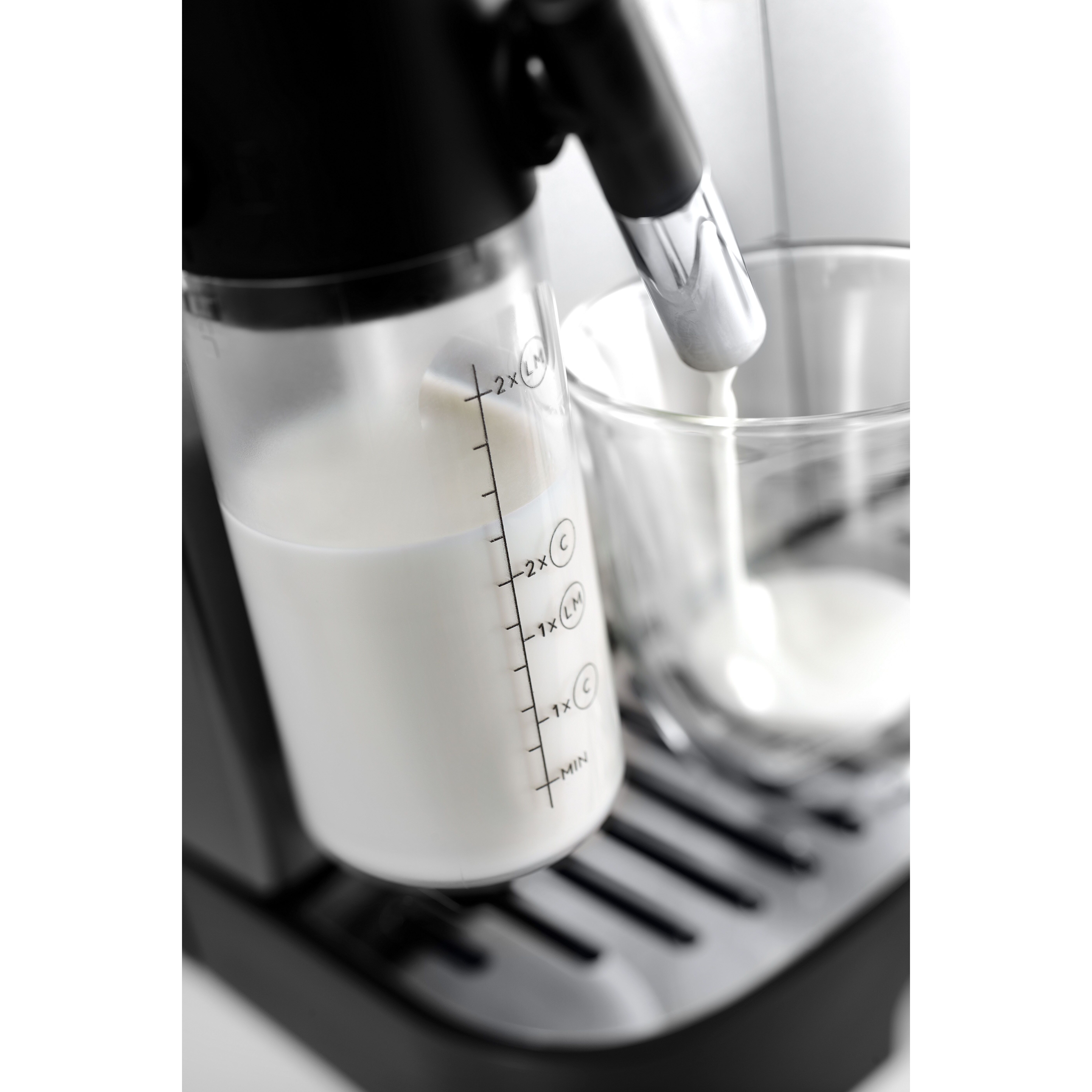 Voir la diapositive 8 : DELONGHI Expresso broyeur à grains ECAM290.61.SB - Gris