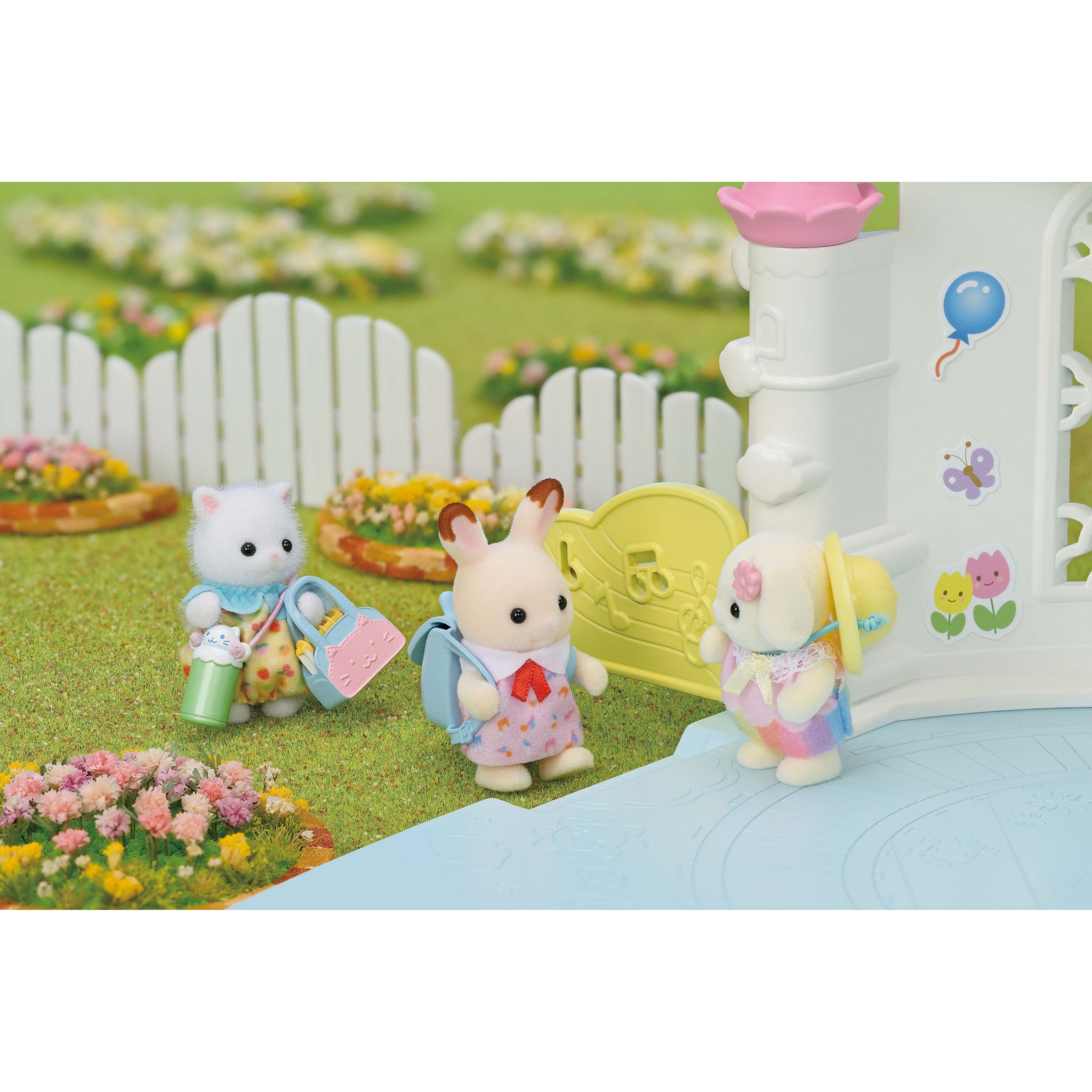 Voir la diapositive 5 : EPOCH D'ENFANCE Duo des bébés en promenade Sylvanian Families