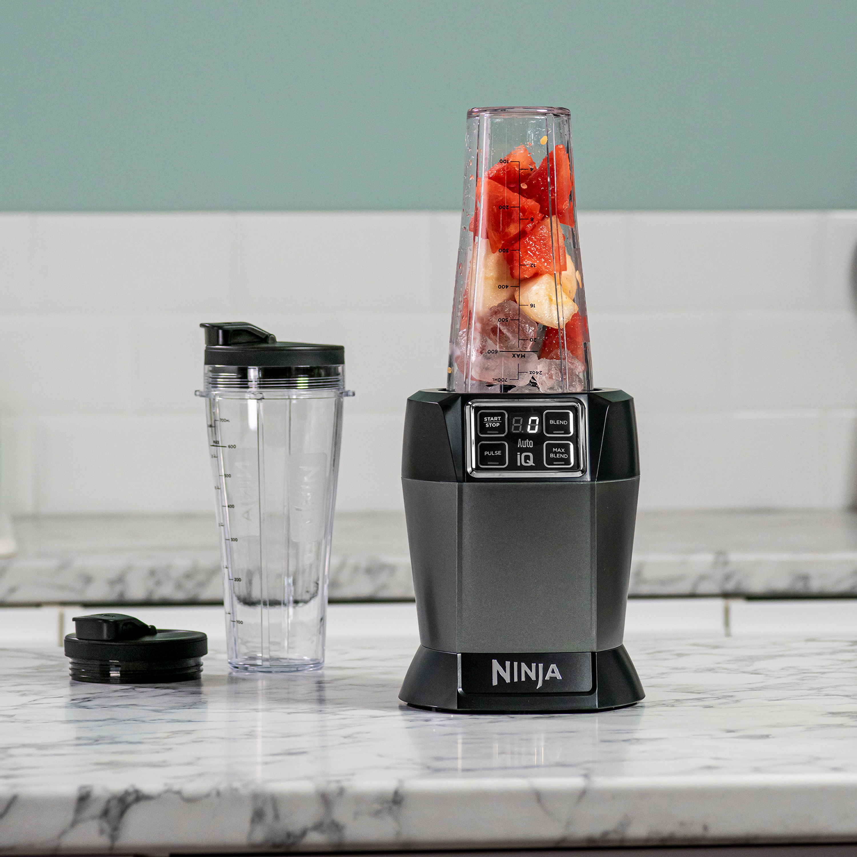Voir la diapositive 5 : NINJA Blender BN495EU - Gris