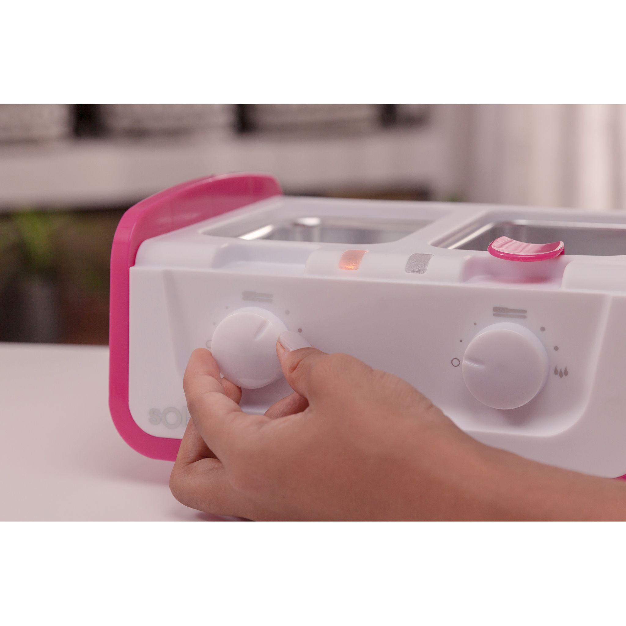 Voir la diapositive 7 : SOLAC Épilateur double cuve à cire chaude DC750224 - Blanc