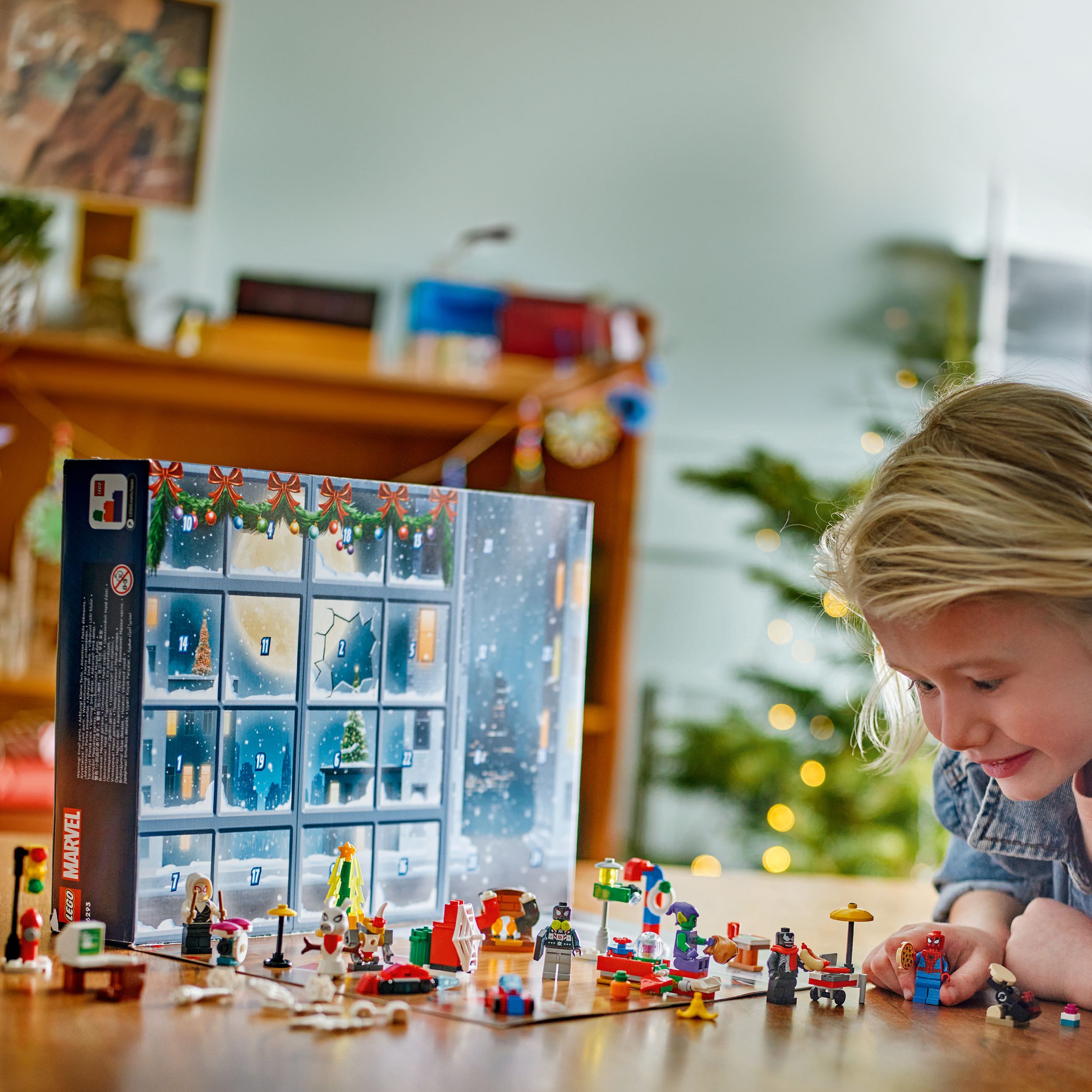 Voir la diapositive 7 : LEGO Marvel Super Hero 76293 - Calendrier de l'avent Spiderman