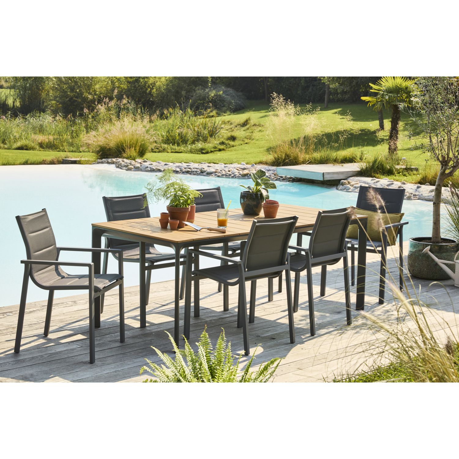 Voir la diapositive 4 : GARDENSTAR Fauteuil de jardin matelassé - Textilène et alu - Gris acier