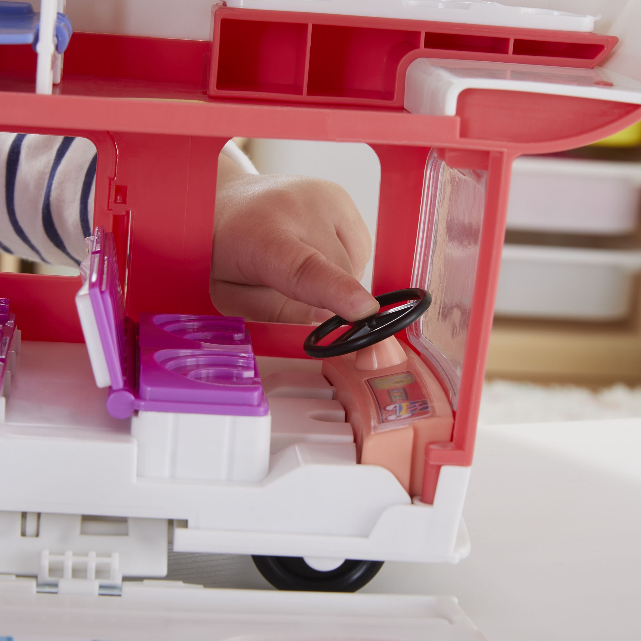 Voir la diapositive 4 : HASBRO Peppa Pig Le Camping car