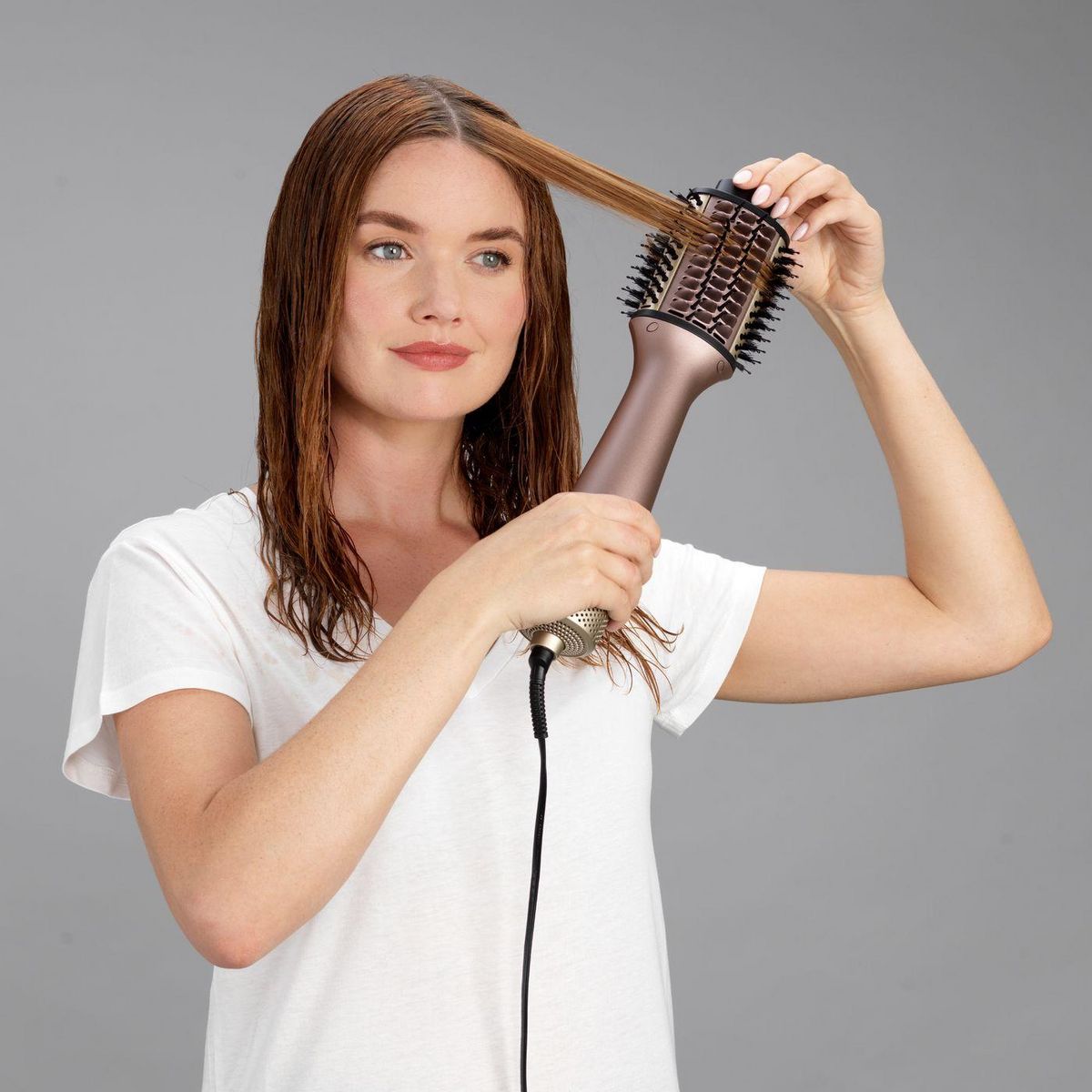 BABYLISS Brosse soufflante Air Volume AS95E - Rose gold