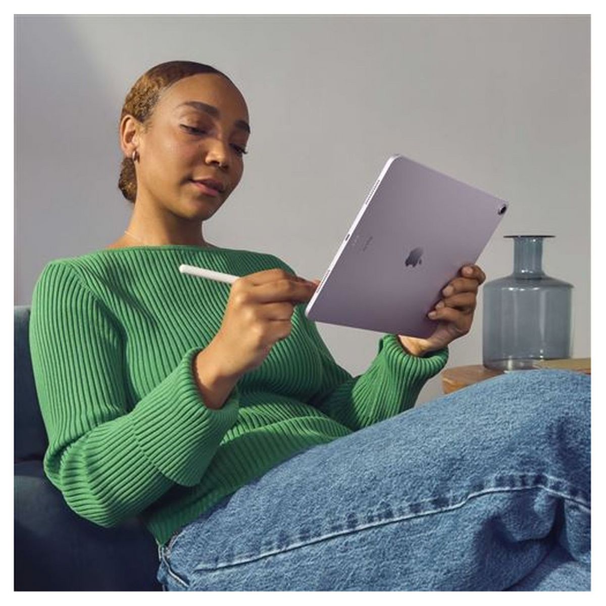 APPLE Tablette tactile iPad Air 11" WIFI+Cellulaire 256Go M2 - Gris sidéral