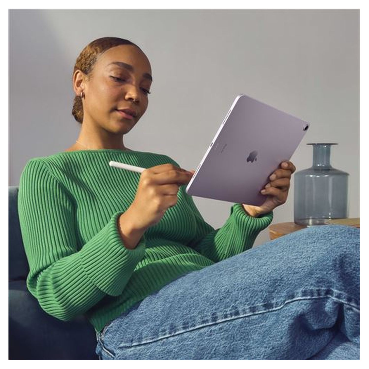 Voir la diapositive 6 : APPLE Tablette tactile iPad Air 13" WIFI 128Go M2 - Bleu