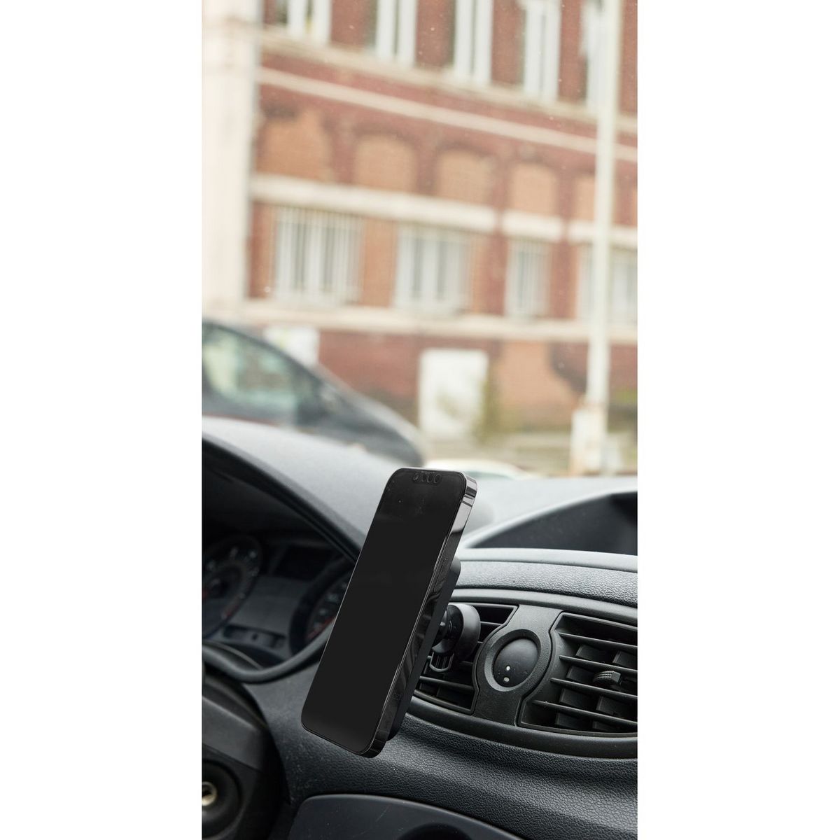 QILIVE Support voiture Magnétique MageSafe 15W - Noir