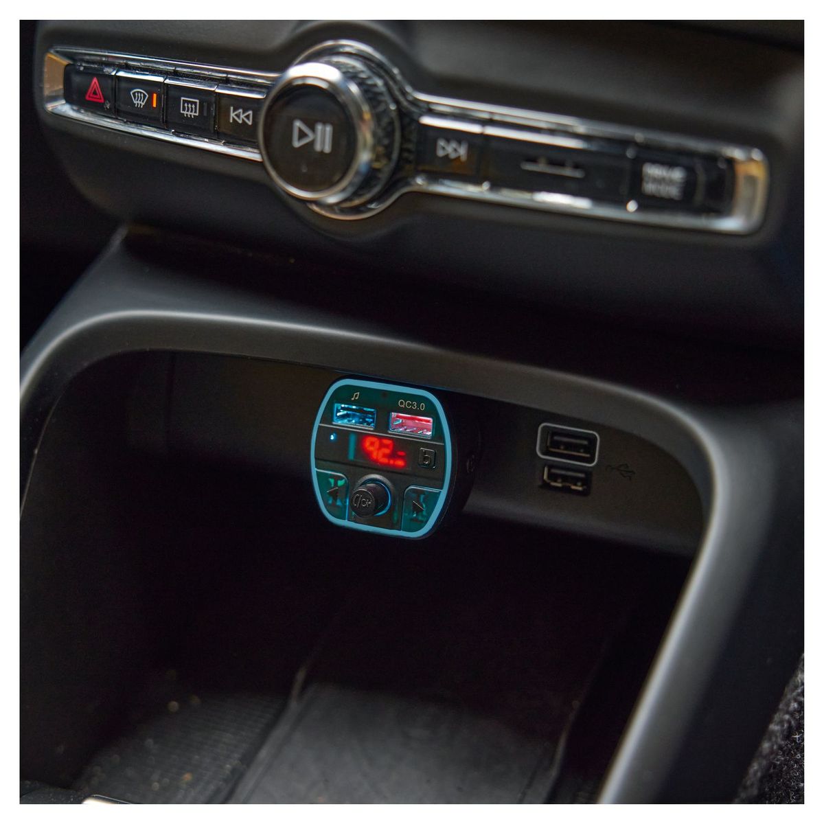 QILIVE Transmetteur FM 2 USB A+USB C