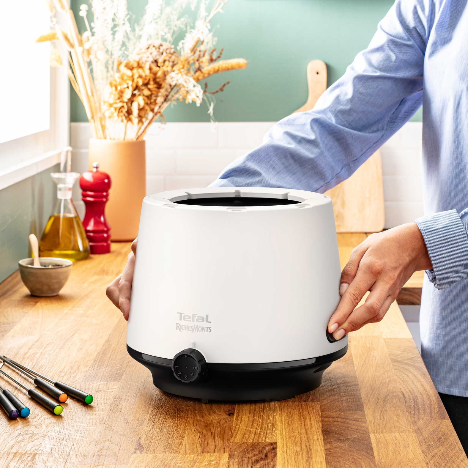 Voir la diapositive 6 : TEFAL Appareil à fondue EF26R8F0 - Blanc