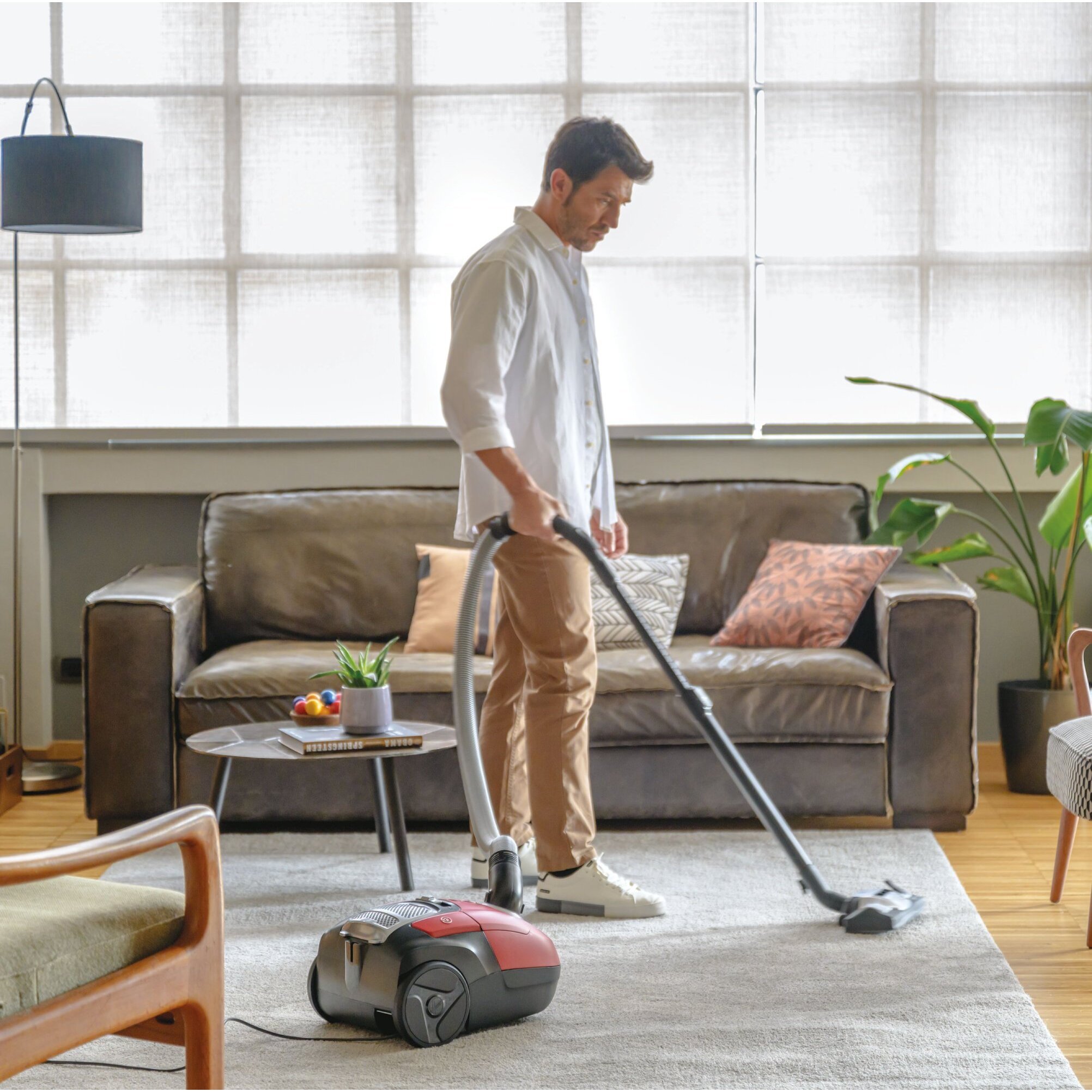 Voir la diapositive 8 : HOOVER Aspirateur traîneau avec sac HE510HM - Rouge