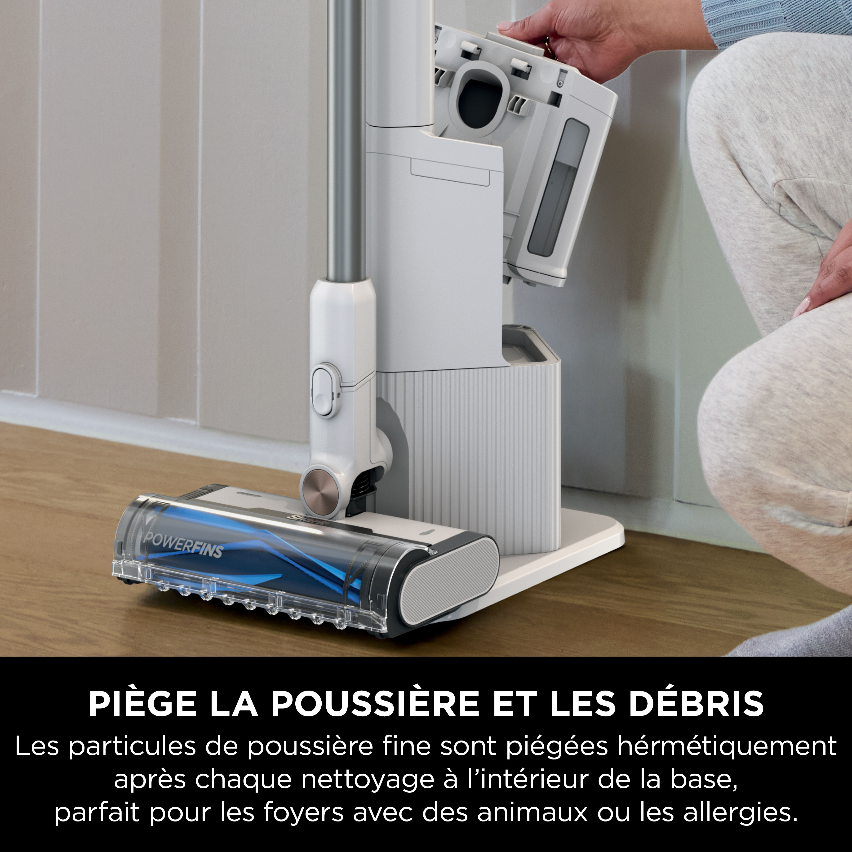 Voir la diapositive 7 : SHARK Aspirateur balai BU3521EU - Blanc