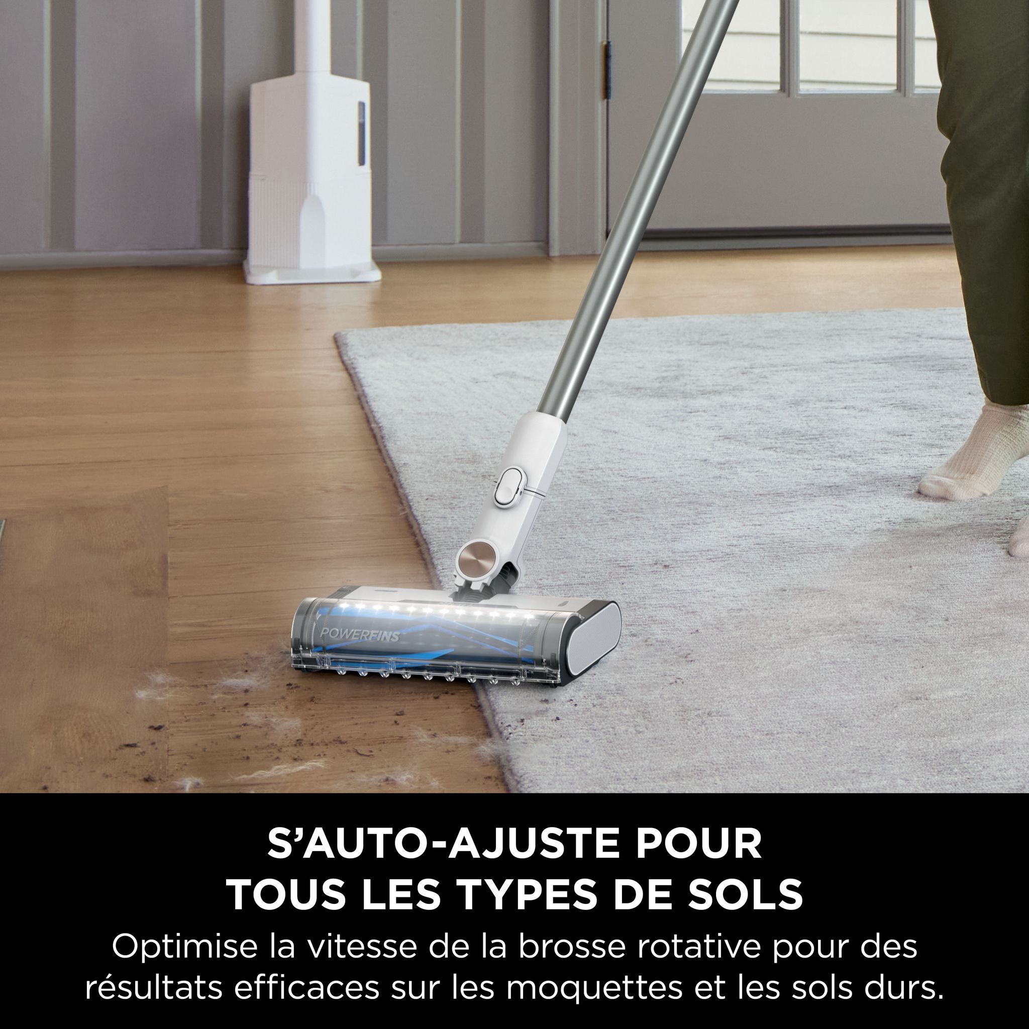 Voir la diapositive 8 : SHARK Aspirateur balai BU3521EU - Blanc
