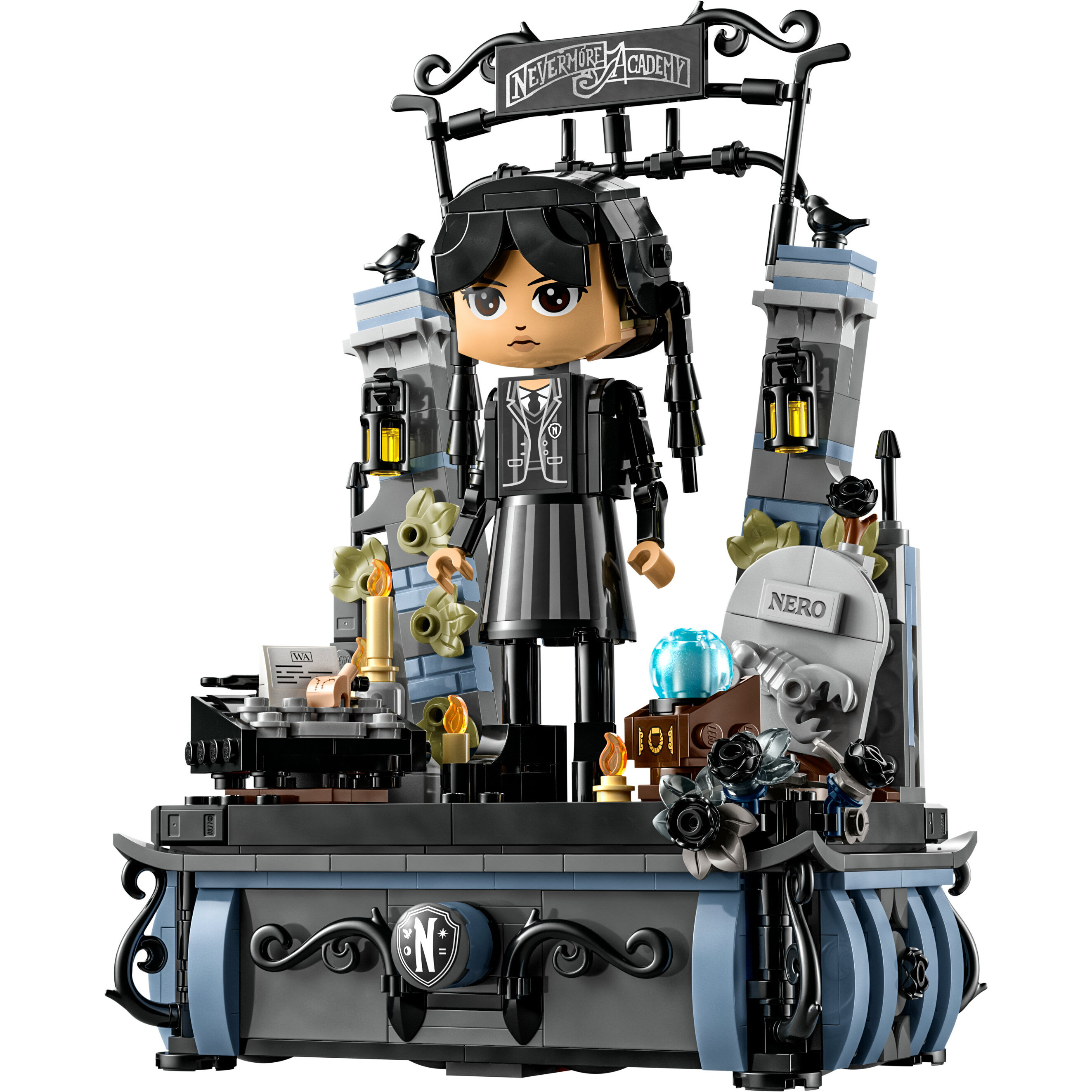 Voir la diapositive 2 : LEGO Wednesday 76780 - Figurine Famille Adams