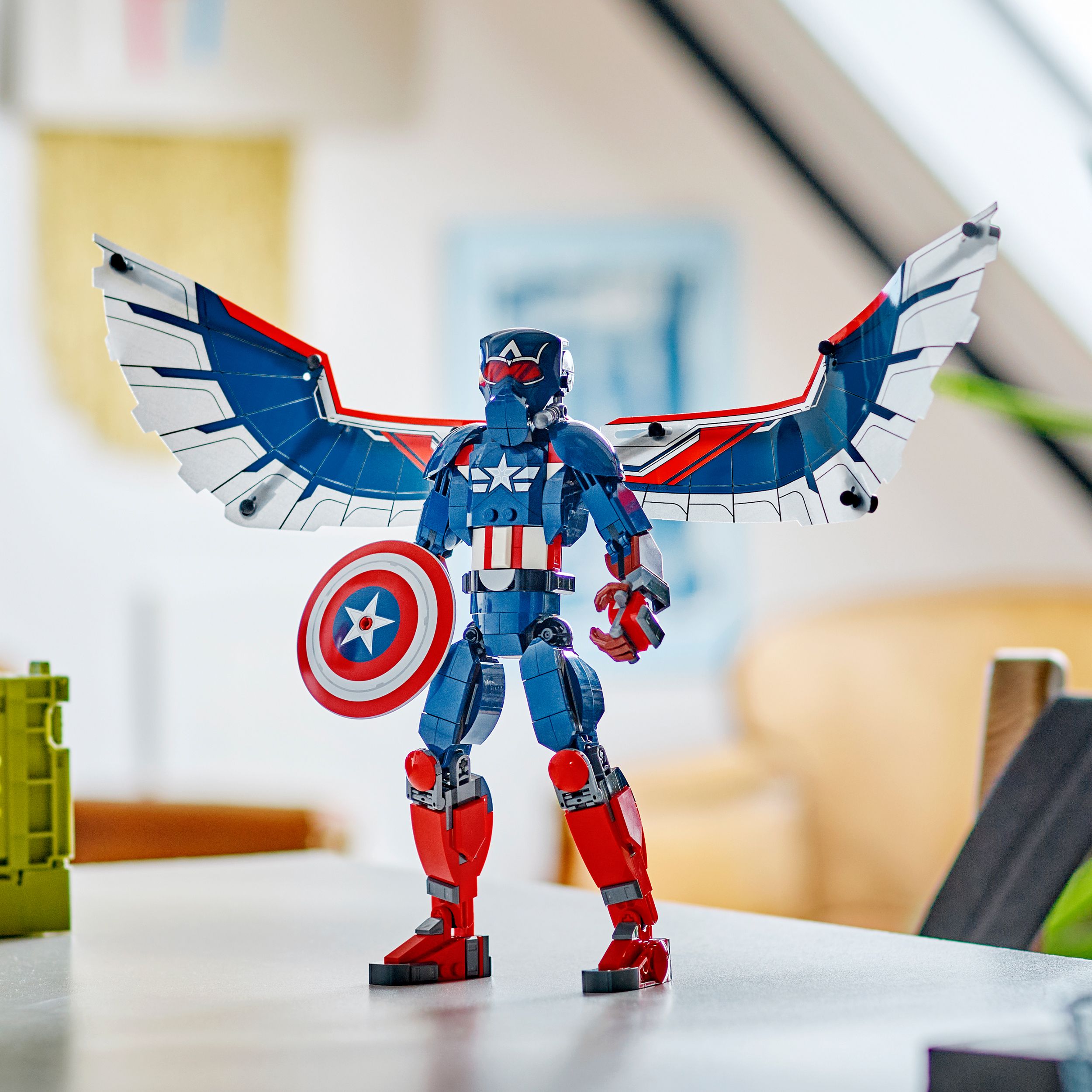 Voir la diapositive 4 : LEGO Disney Marvel 76296 - Nouveau Captain America