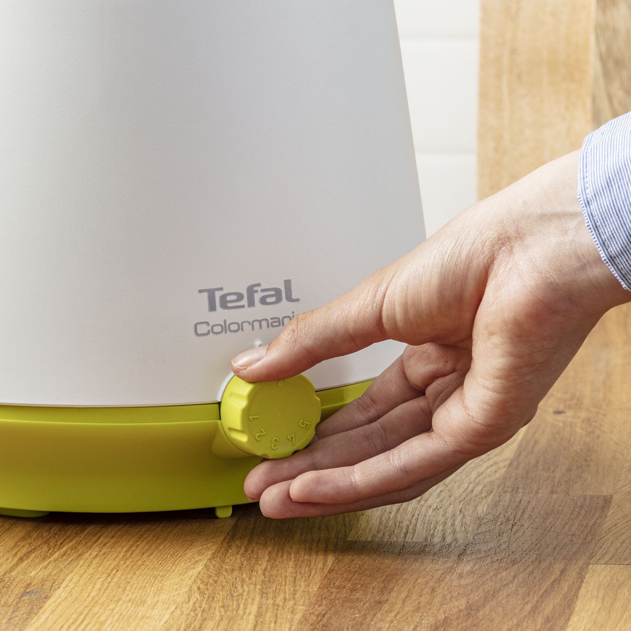 Voir la diapositive 5 : TEFAL Appareil à fondue EF260312 - Blanc