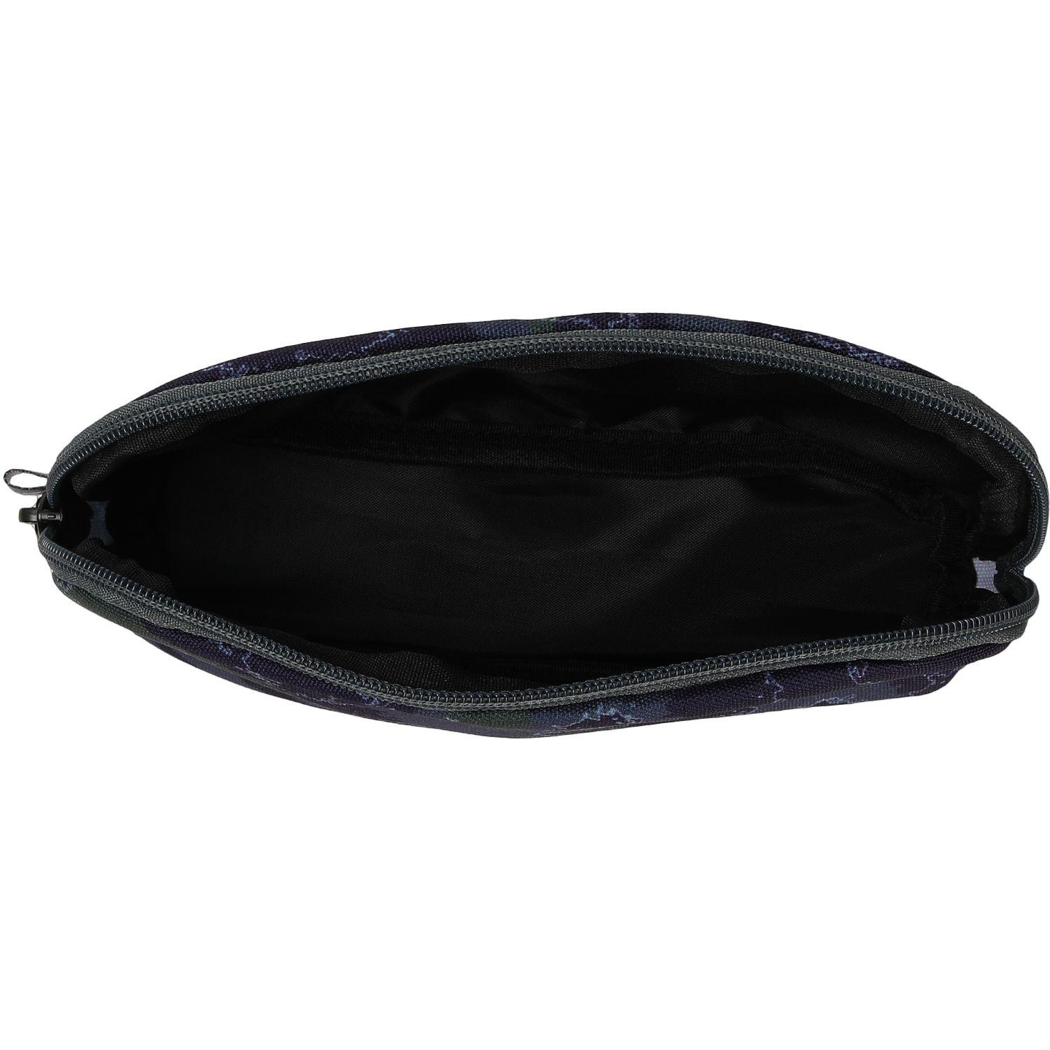 Voir la diapositive 3 : AUCHAN Trousse triangulaire Trek