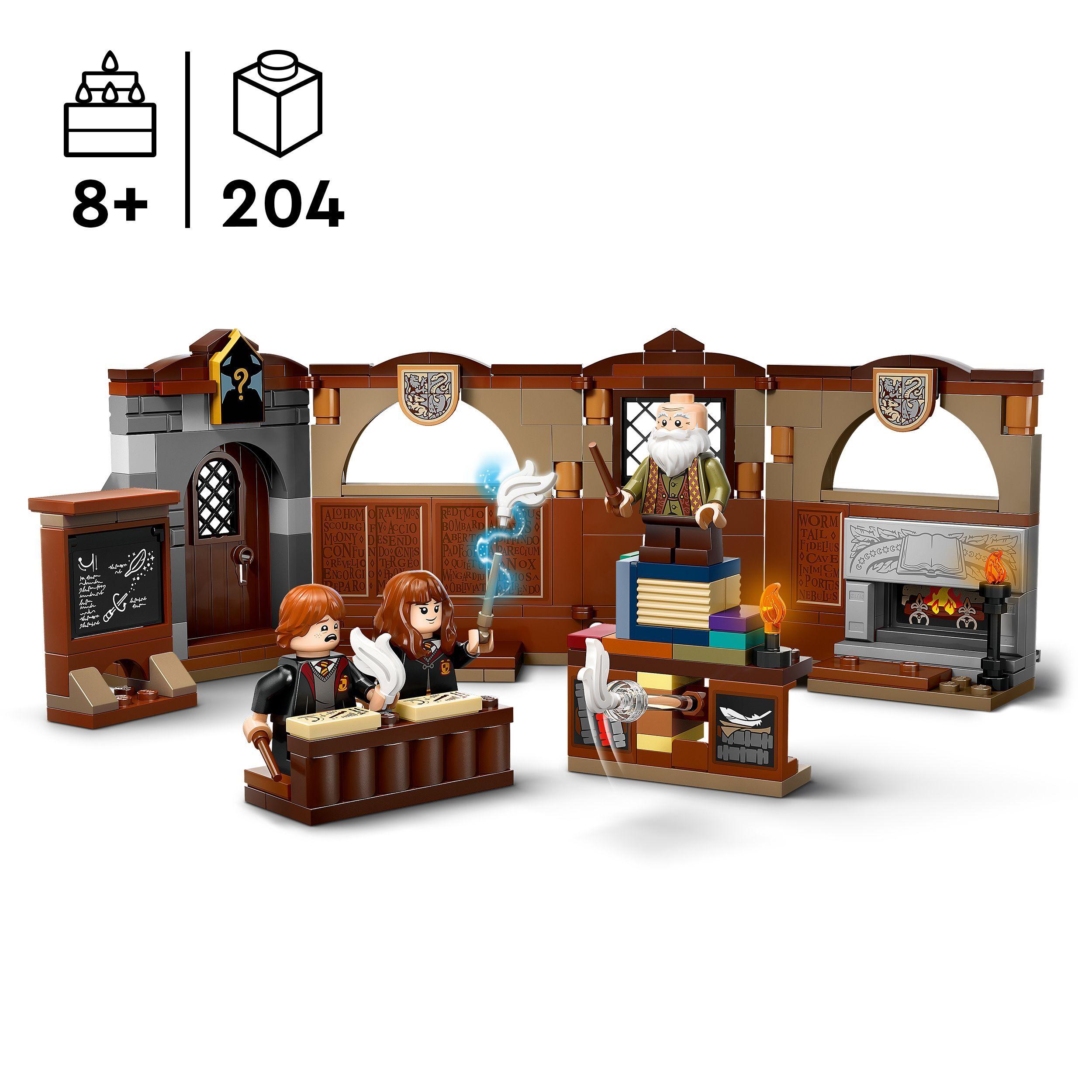 Voir la diapositive 3 : LEGO Harry Potter 76442 Le château de Poudlard : le cours de sortilèges - Jouet collector