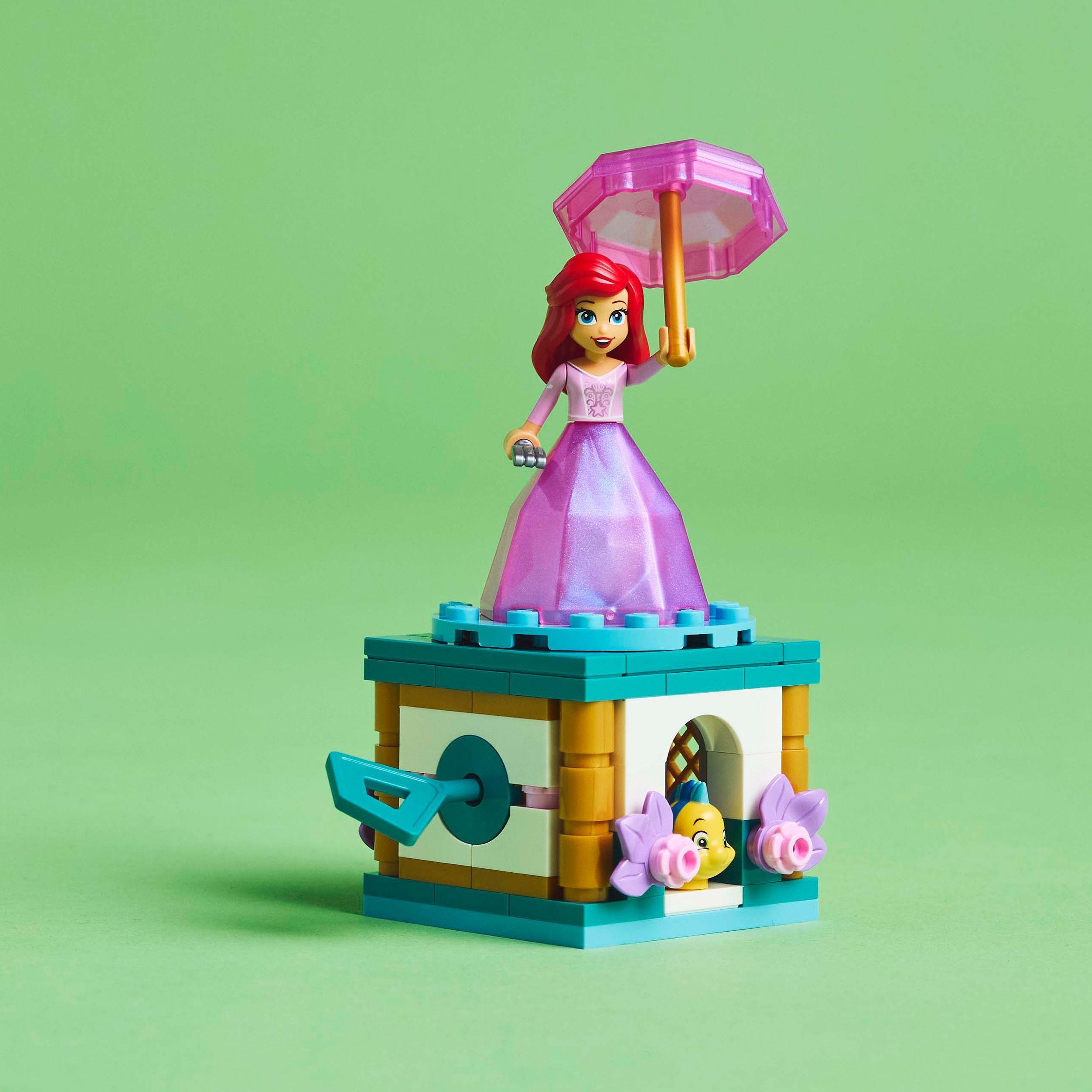 Voir la diapositive 6 : LEGO Disney 43259 - Ariel Tournoyante