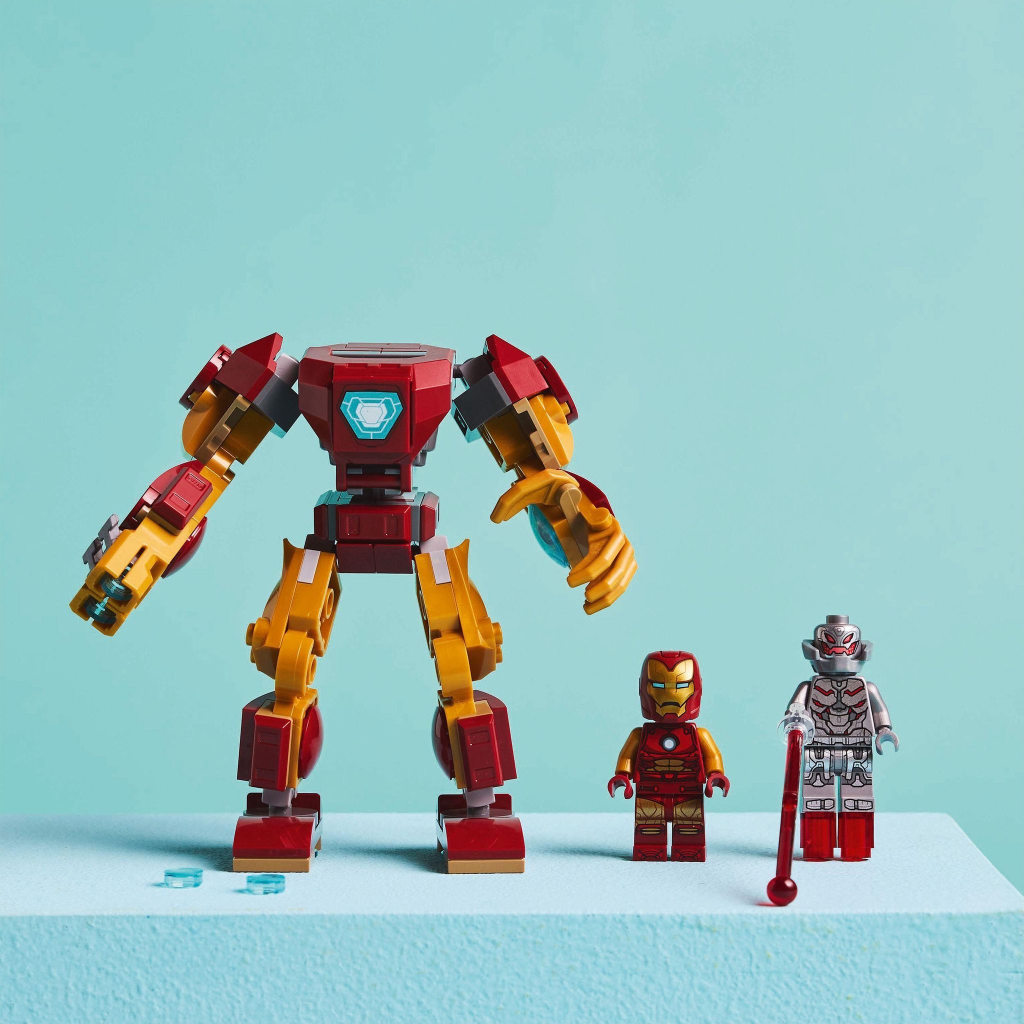 Voir la diapositive 6 : LEGO Marvel 76307 - Le robot d'Iron Man contre Ultron