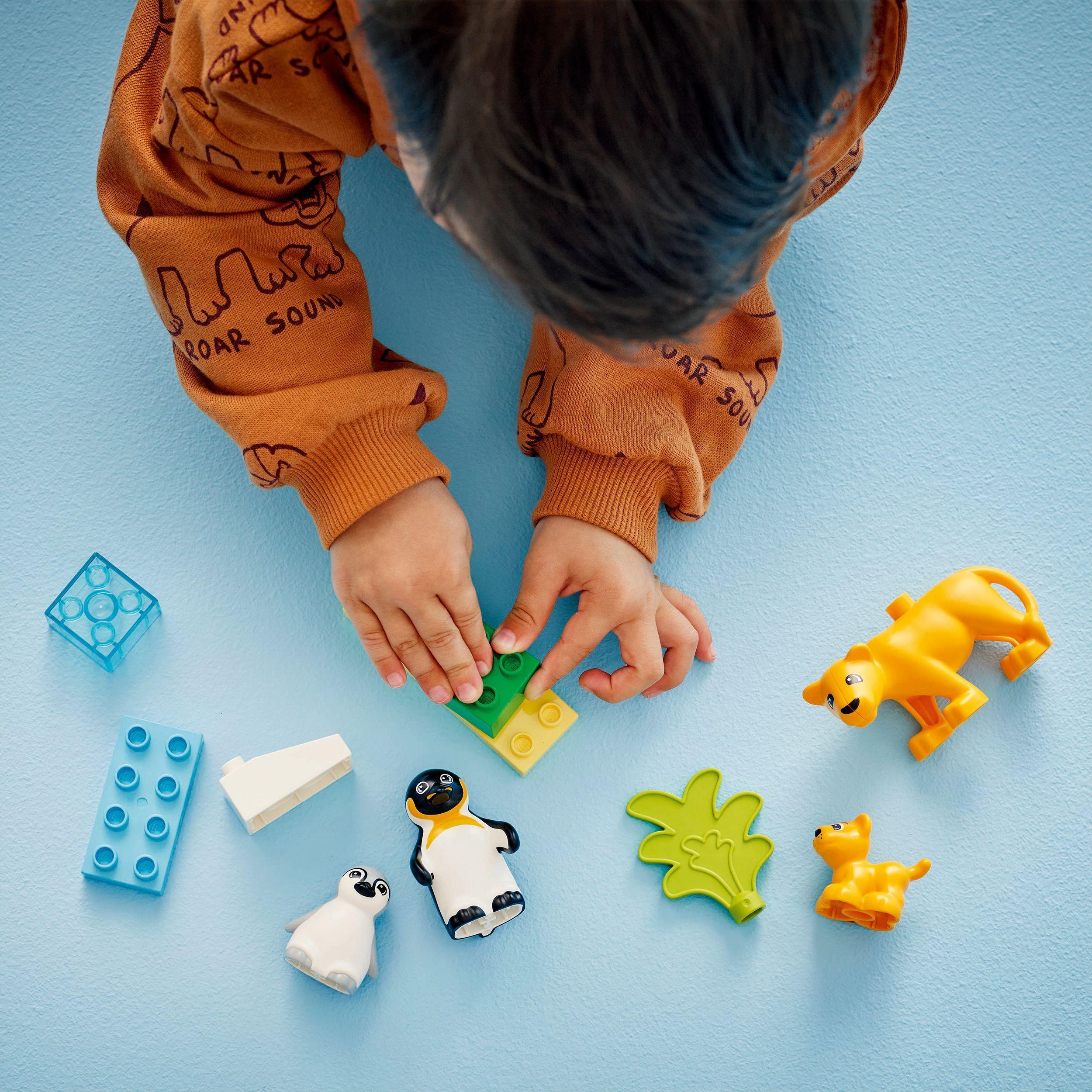 Voir la diapositive 6 : LEGO LEGO DUPLO Ma Ville 10442 Familles d’Animaux Sauvages : Pingouins et Lions - Jouet 2 ans