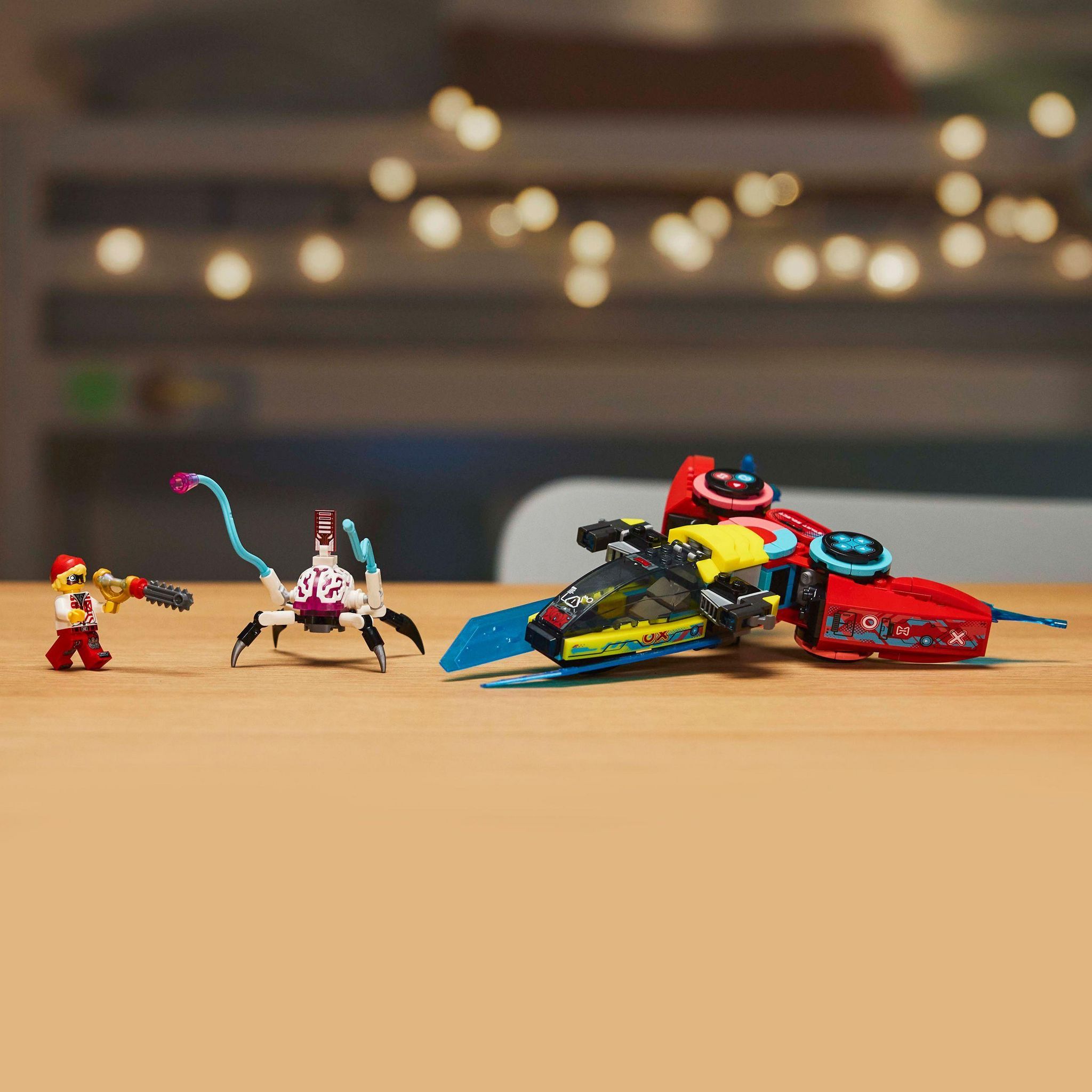 Voir la diapositive 6 : LEGO DREAMZzz 71489 - L'avion de la manette de Cooper