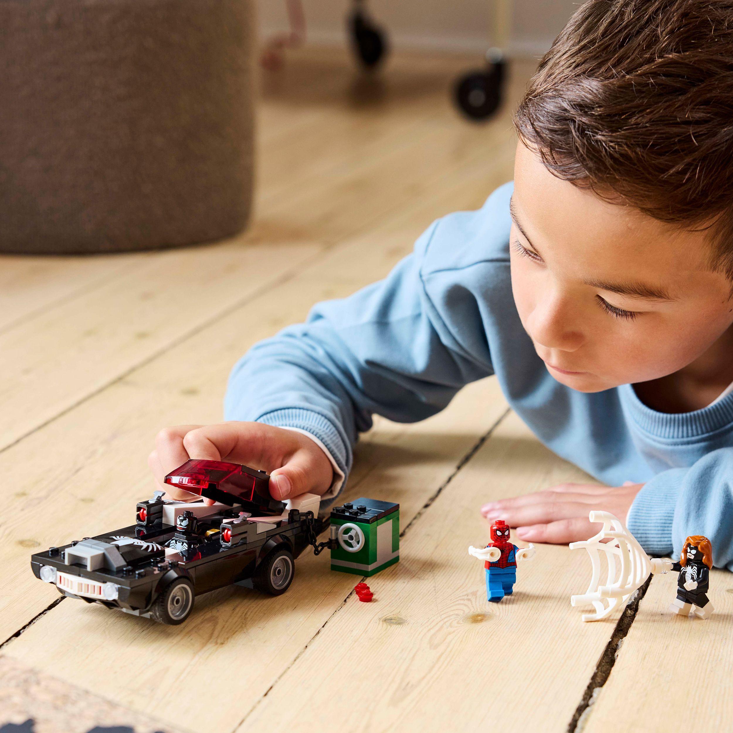 Voir la diapositive 7 : LEGO Marvel 76309 Spider-Man contre le bolide de Venom - Jouet de construction dès 7 ans