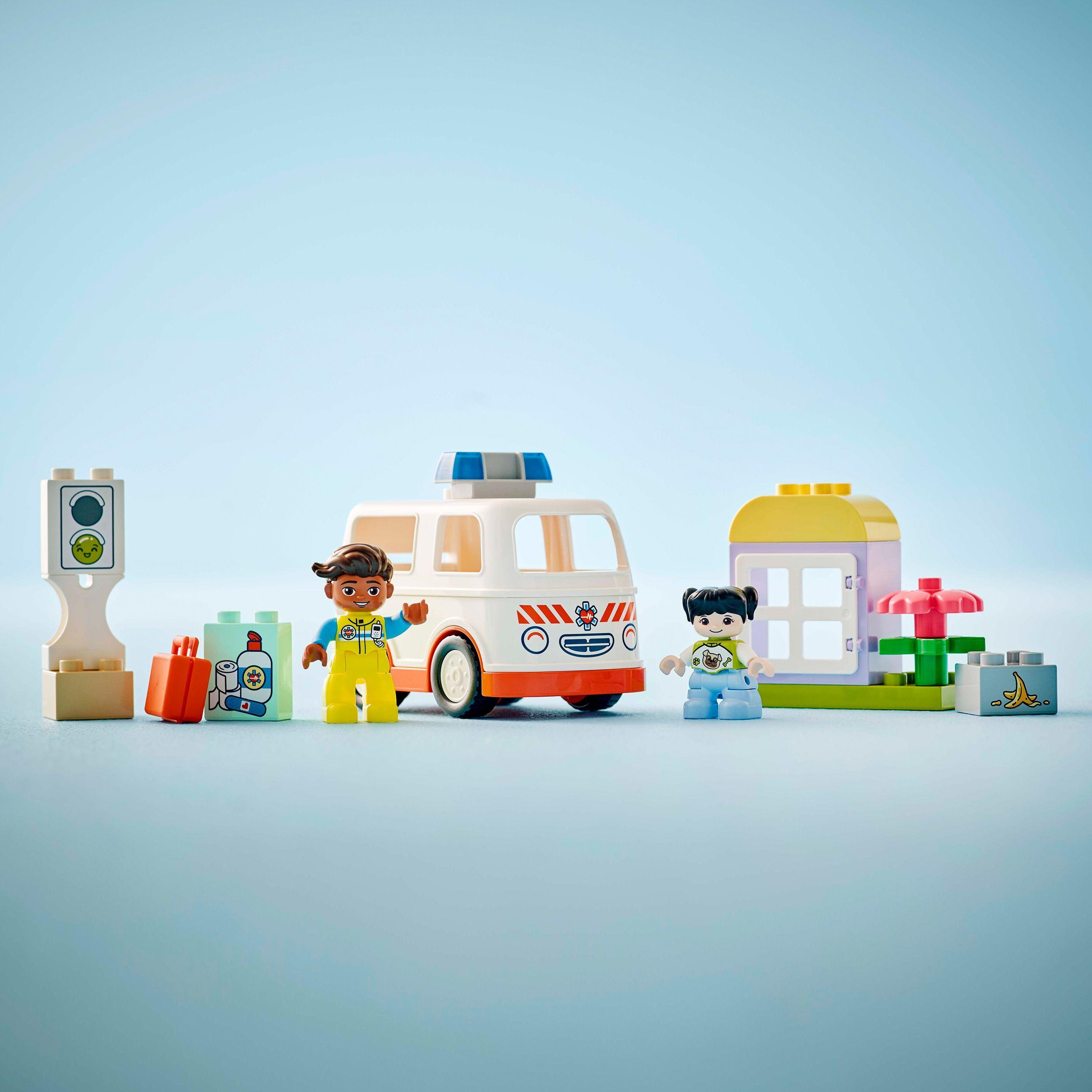 Voir la diapositive 5 : LEGO LEGO DUPLO 10447 L’Ambulance et le Chauffeur - Jouet Interactif pour les Enfants dès 2 ans