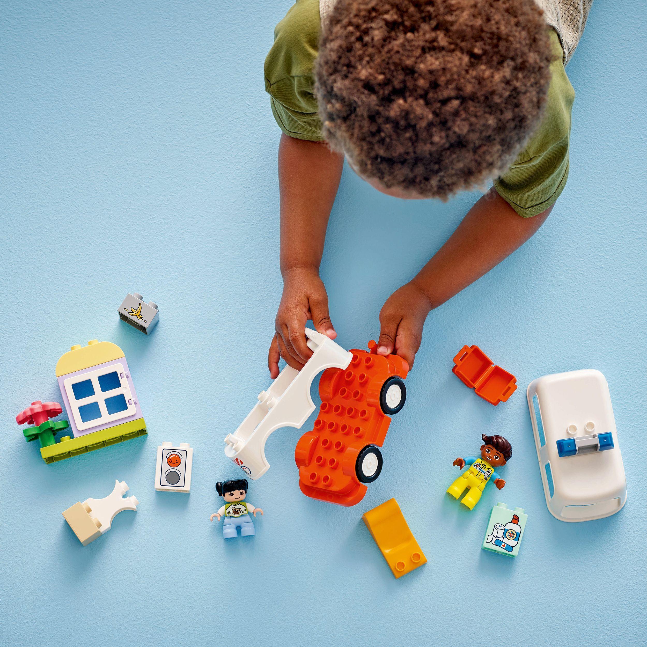 Voir la diapositive 6 : LEGO LEGO DUPLO 10447 L’Ambulance et le Chauffeur - Jouet Interactif pour les Enfants dès 2 ans