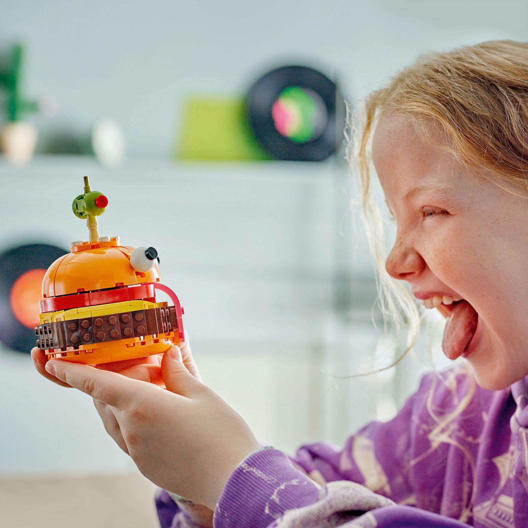 Voir la diapositive 7 : LEGO Fortnite 77070 - Durrr Burger